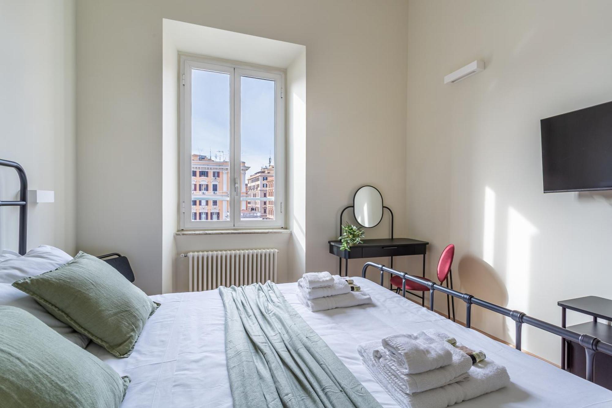 Apartment Iflat Vatican New Bright & Comfy 3 Bedroom Rome