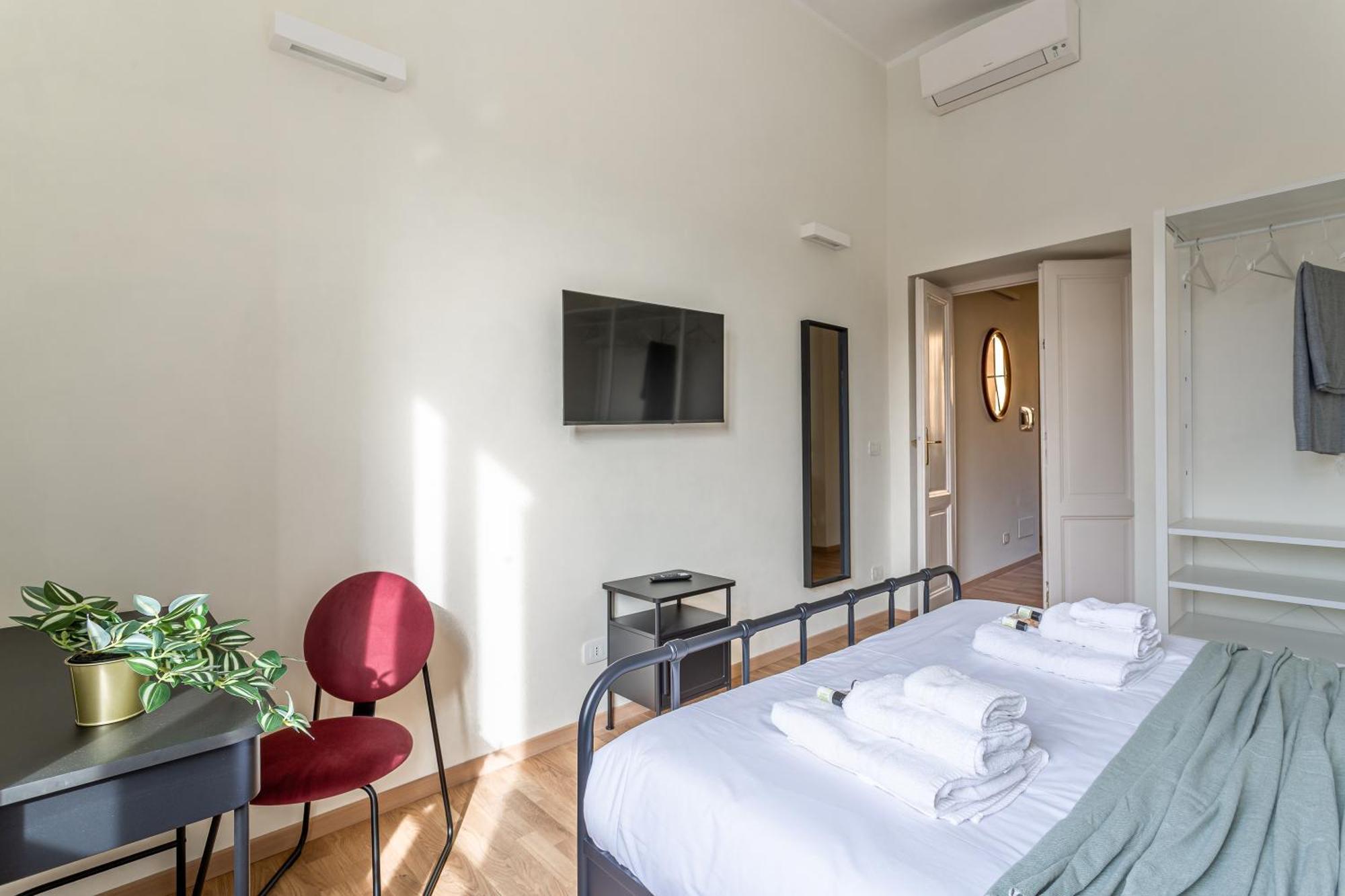 Apartment Iflat Vatican New Bright & Comfy 3 Bedroom Rome