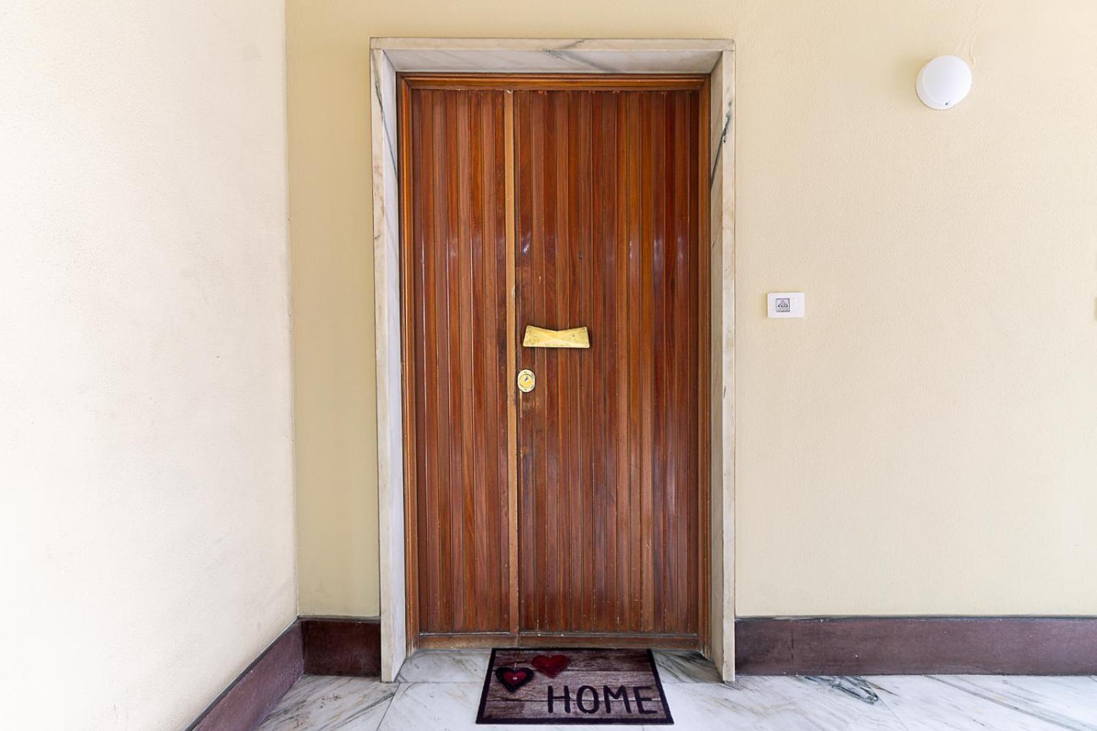 Vatican Cipro Guest house *