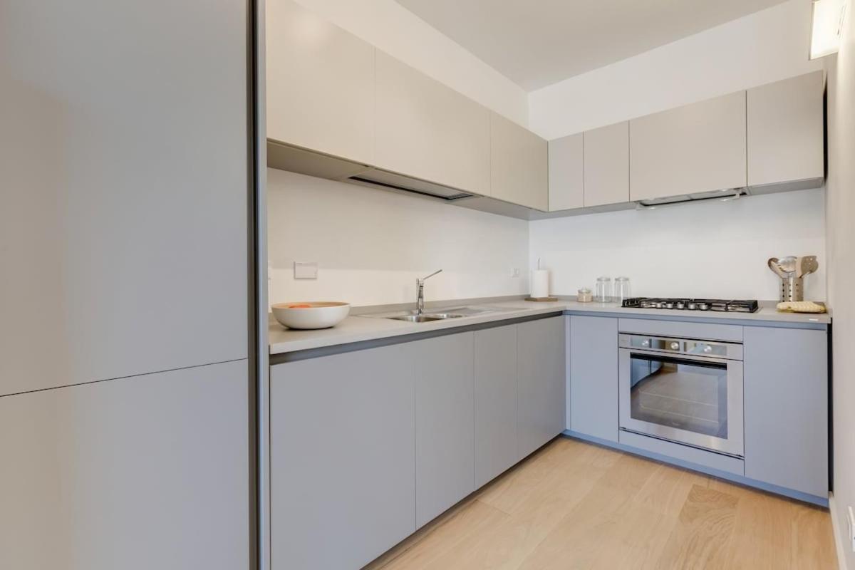 Apartment With Parking - Borghese