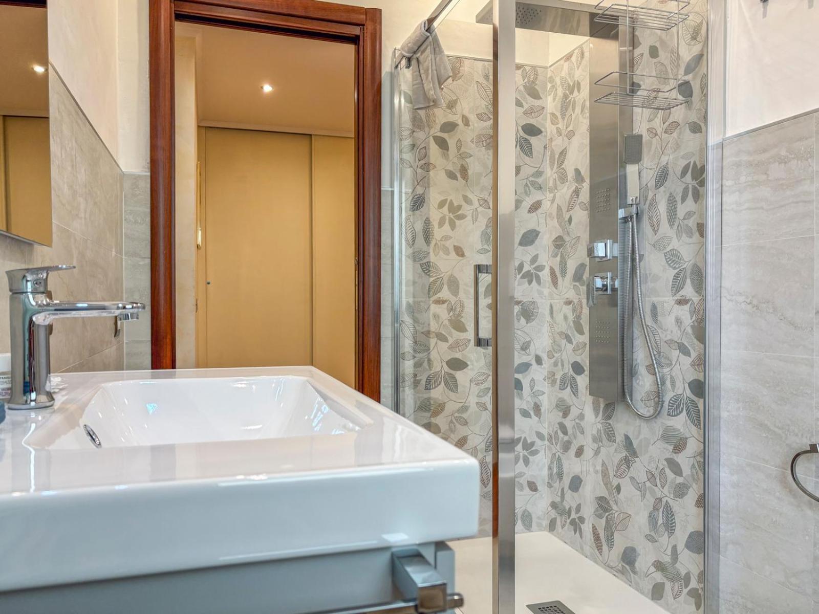 Apartment Metro C -castani Charm Rome