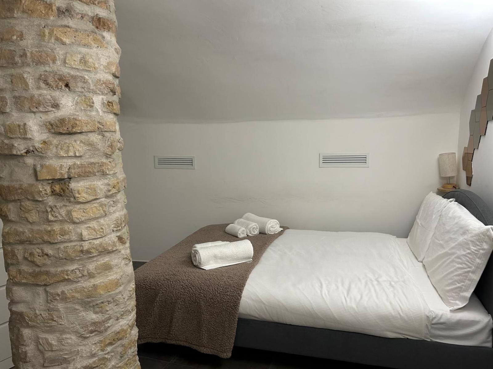 Campanella 27 By Ghor * Rome