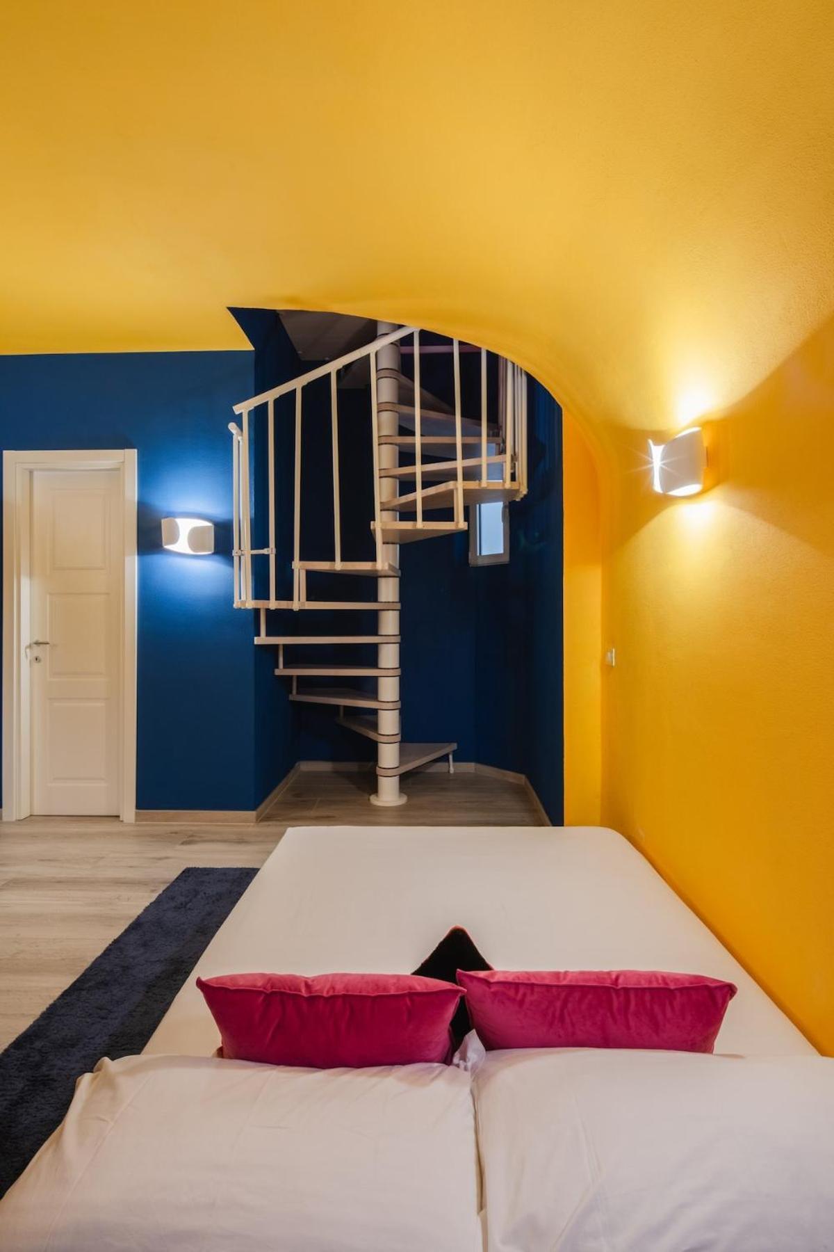 Apartment Pop-art Design *