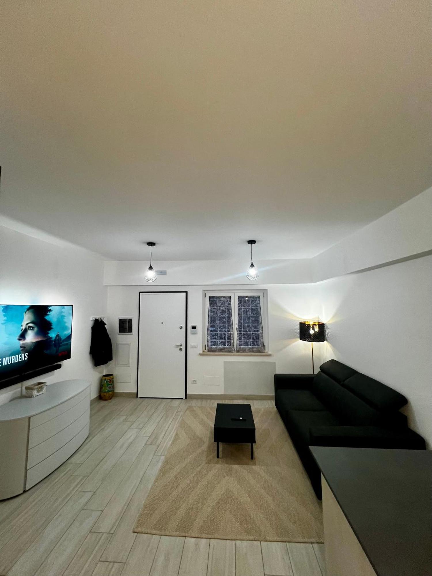 Appartement Elegant & Spacious 2br 2ba Unit With Private Patio *
