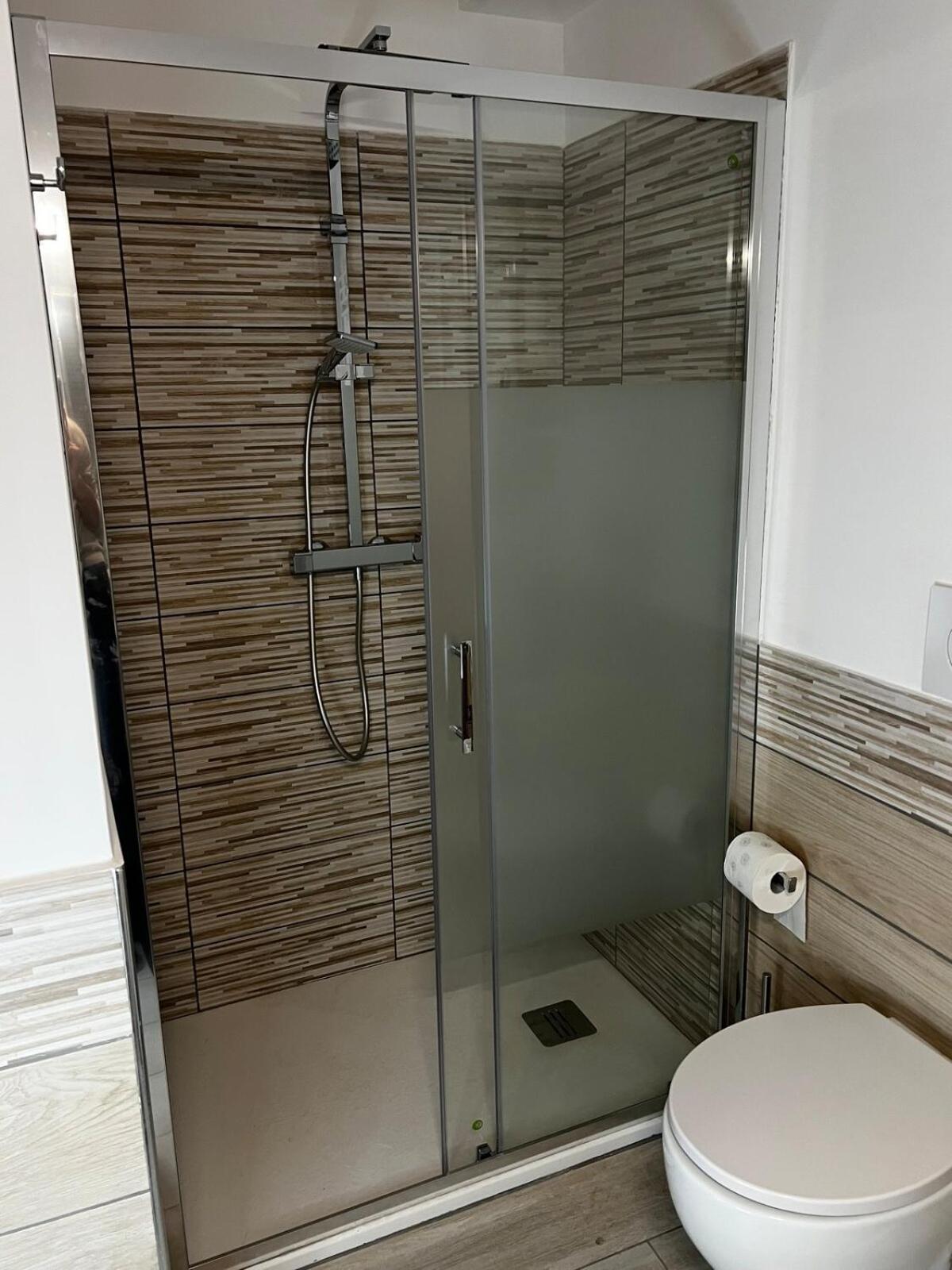 Apartment Elegant & Spacious 2br 2ba Unit With Private Patio Rome