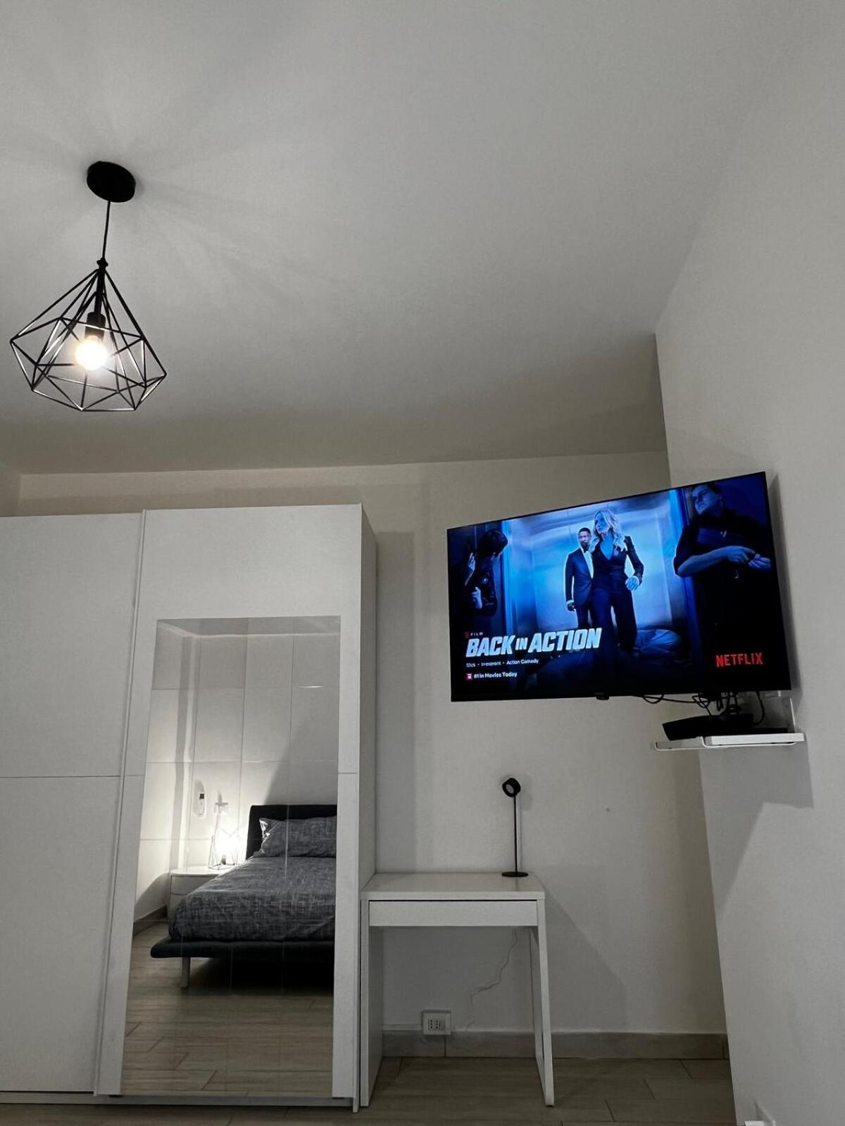Elegant & Spacious 2br 2ba Unit With Private Patio Appartement