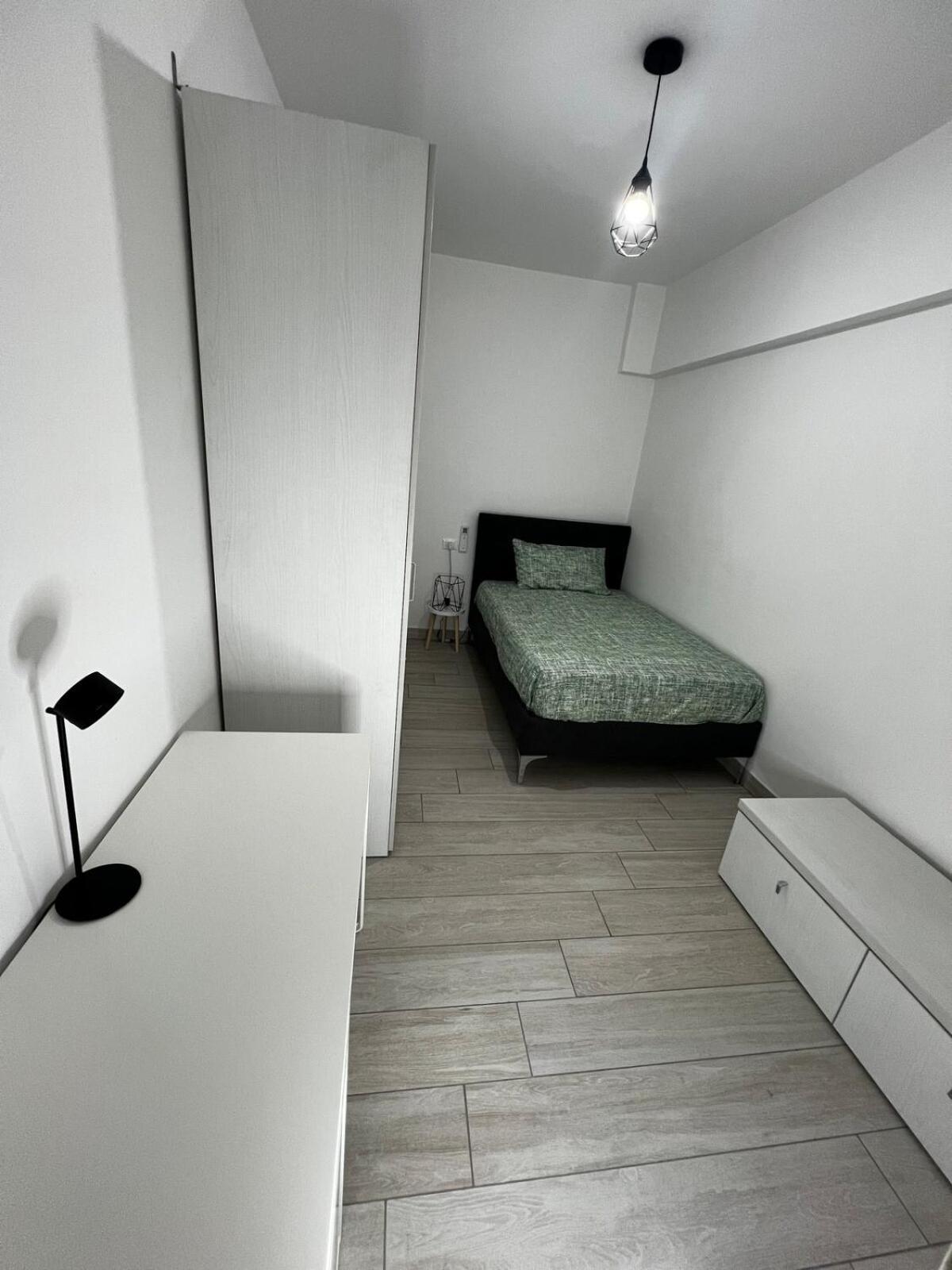 Apartment Elegant & Spacious 2br 2ba Unit With Private Patio *