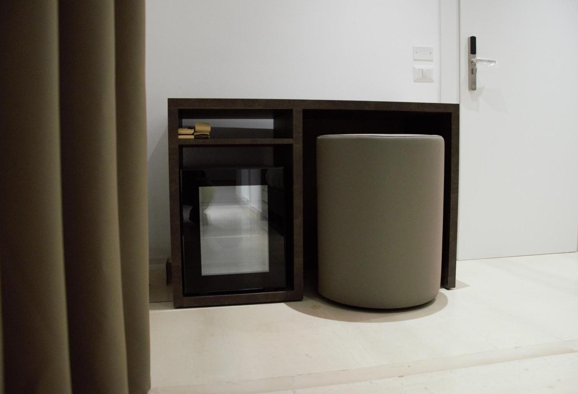 Domus Dea By Trinita * Rome