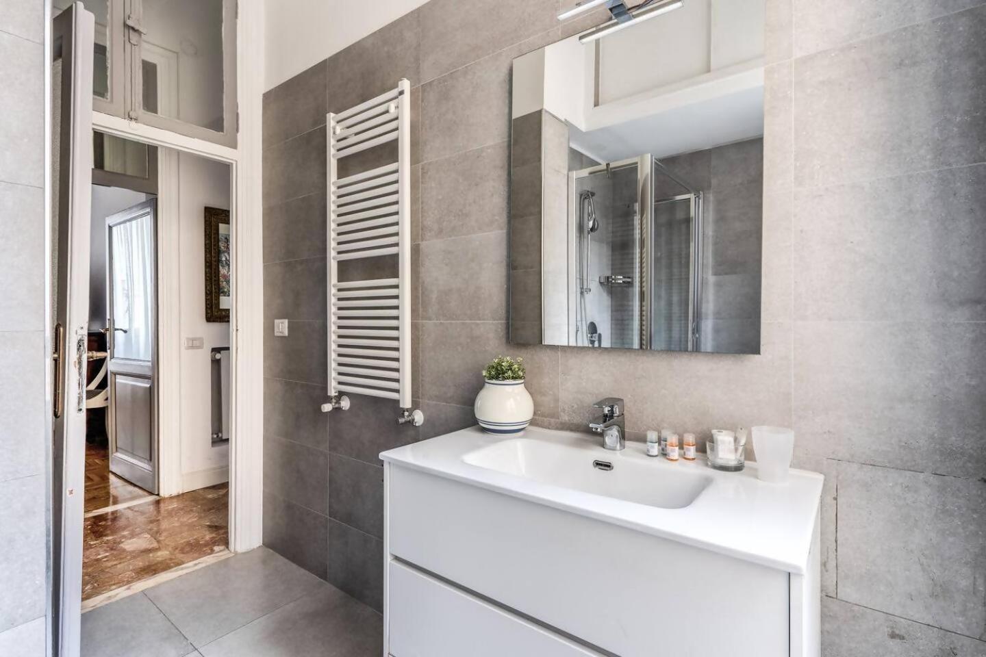 Lovely Renovated Flat By Vatican Apartment Rome