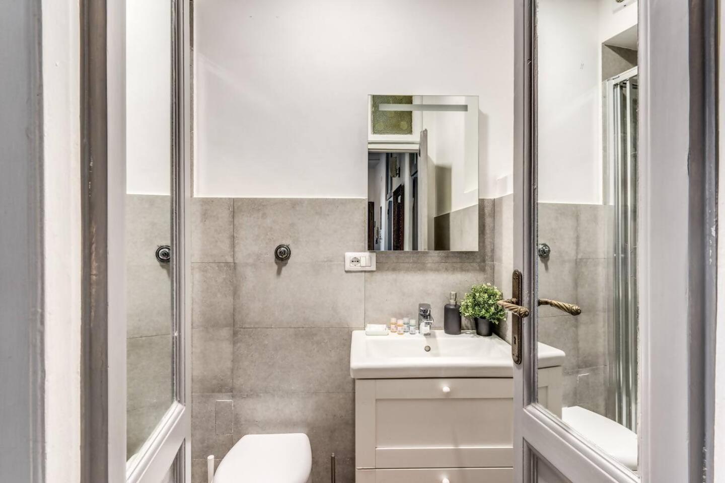 Lovely Renovated Flat By Vatican * Rome
