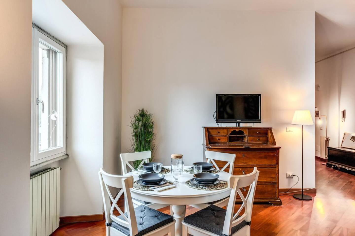 Splendid Flat On The Tiber River * Rome