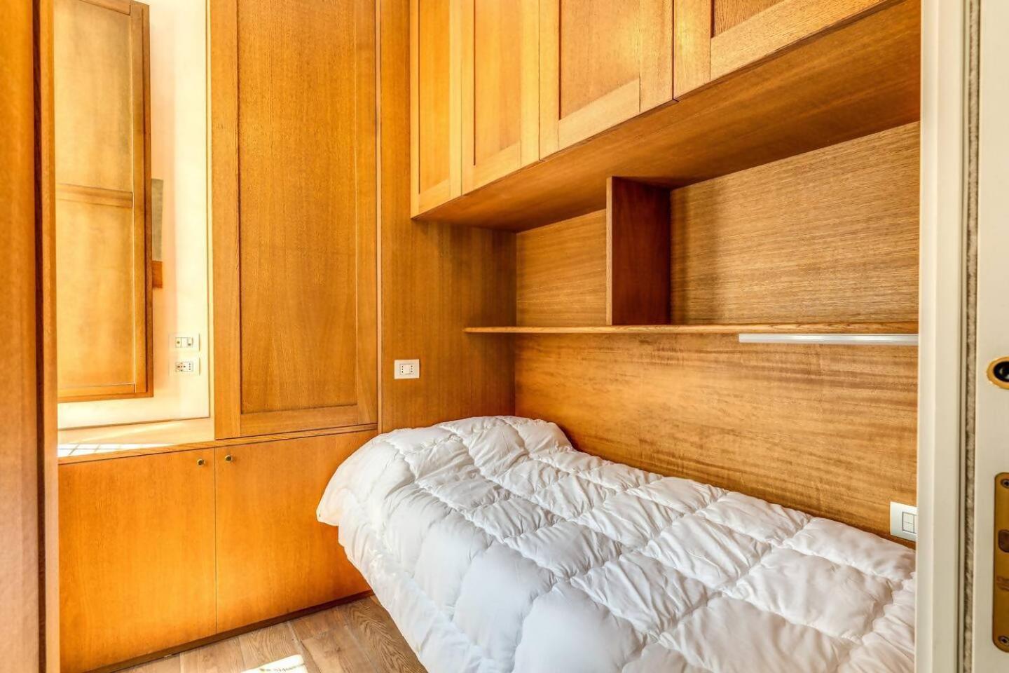 Flat In The Heart Of Vaticancity *