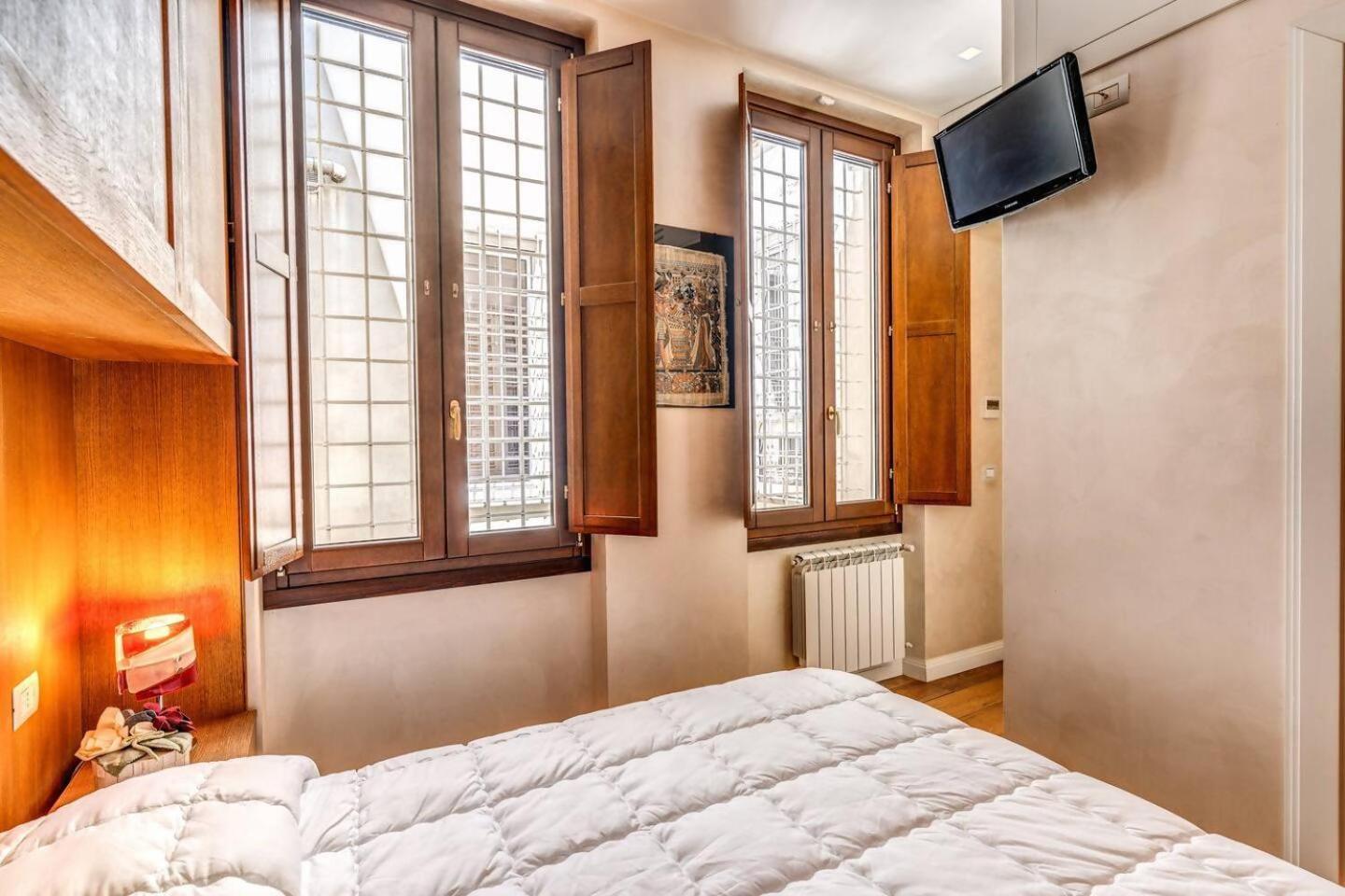 Flat In The Heart Of Vaticancity *