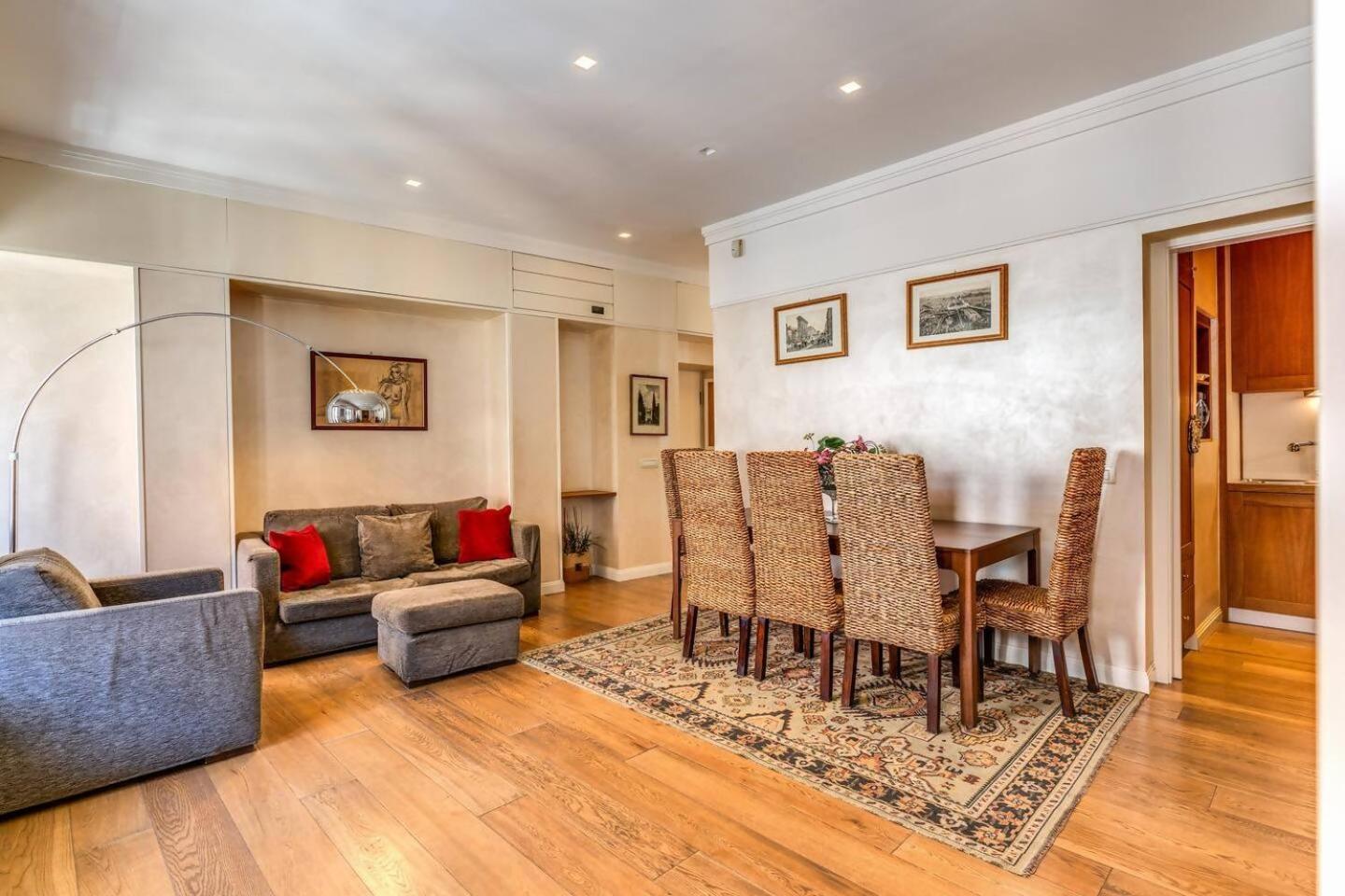 Flat In The Heart Of Vaticancity Rome