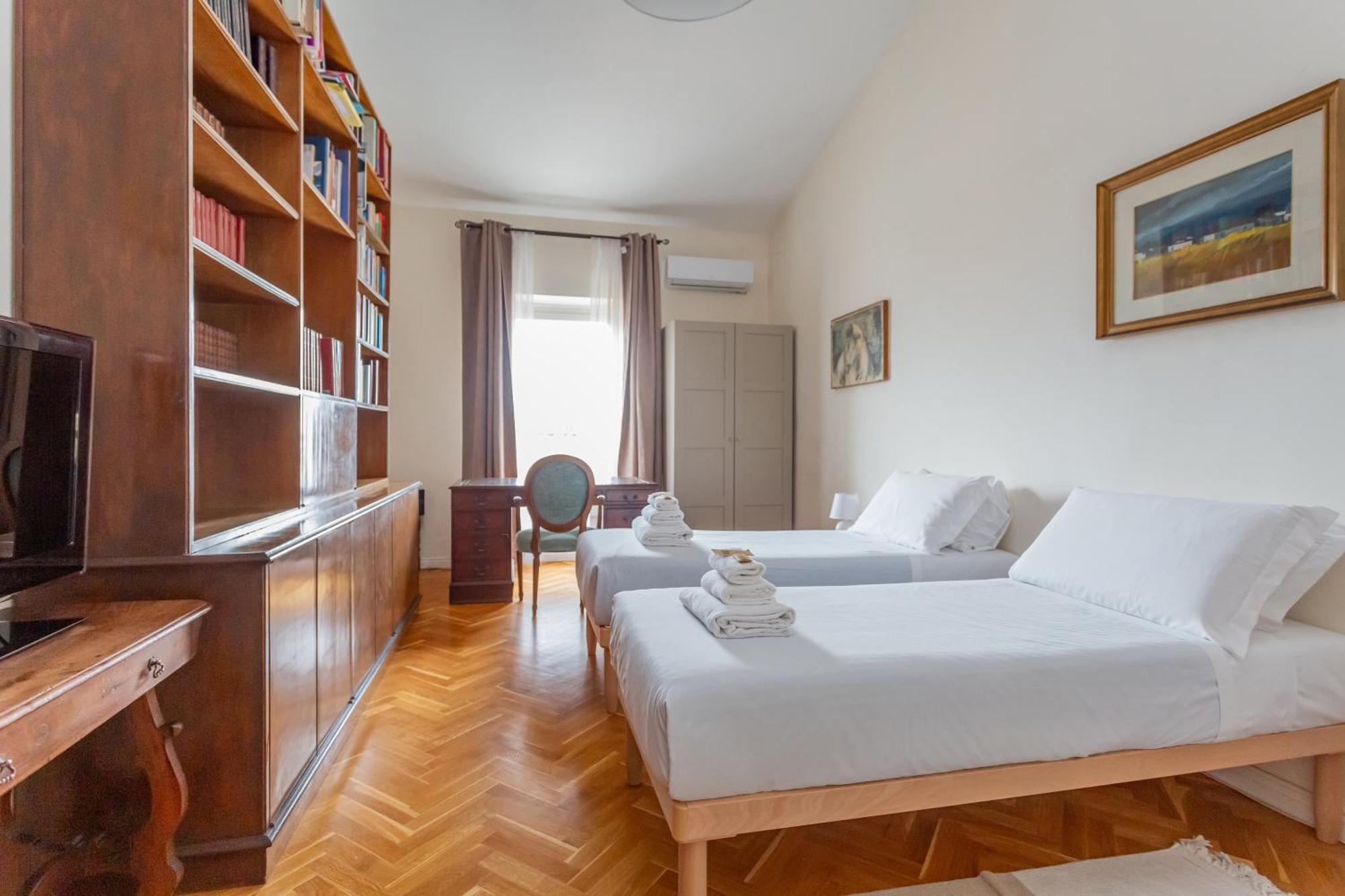 Skyline Penthouse With Private Rooftop Appartement Rome