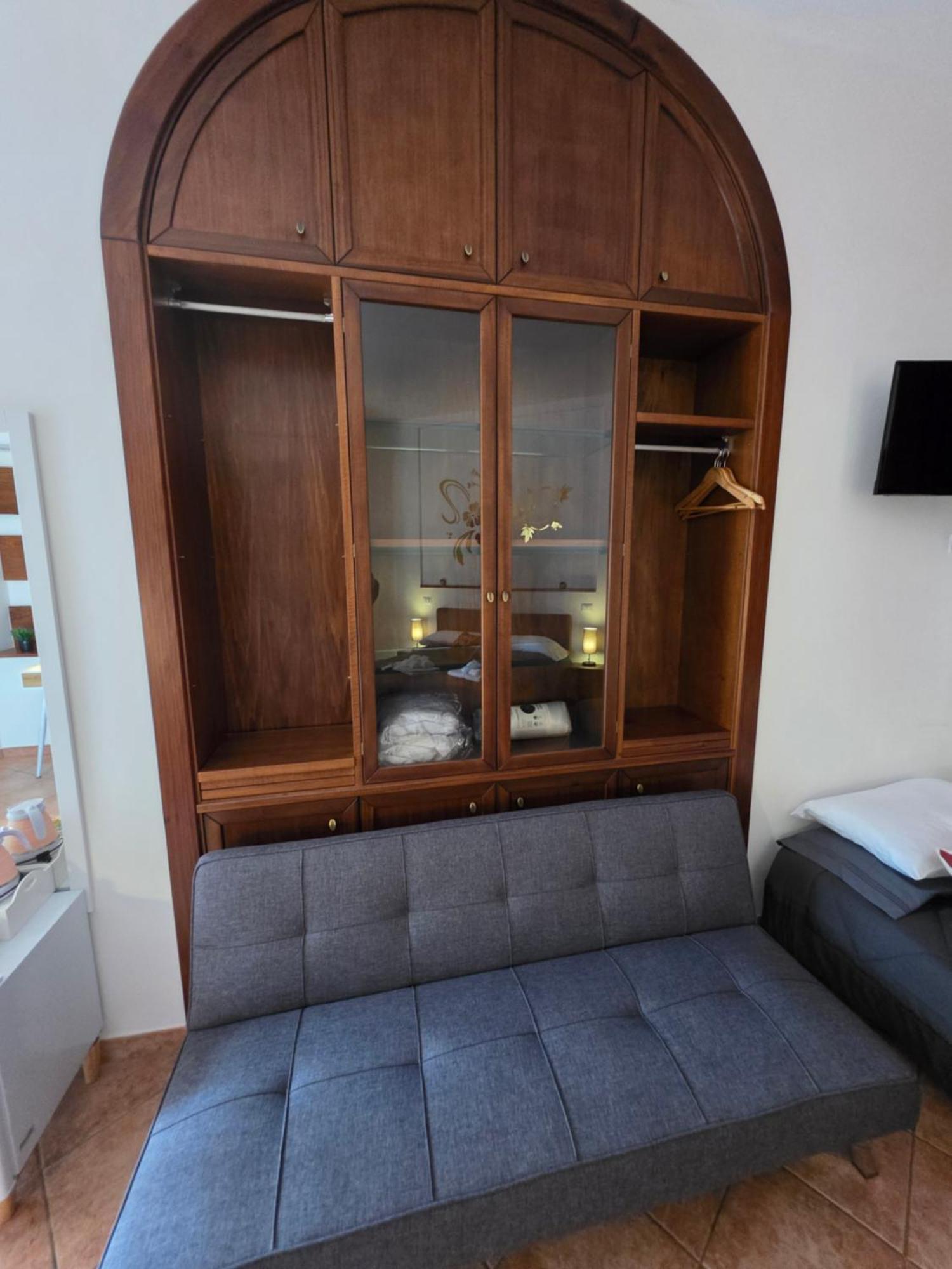Guest house Aurora A.e. *