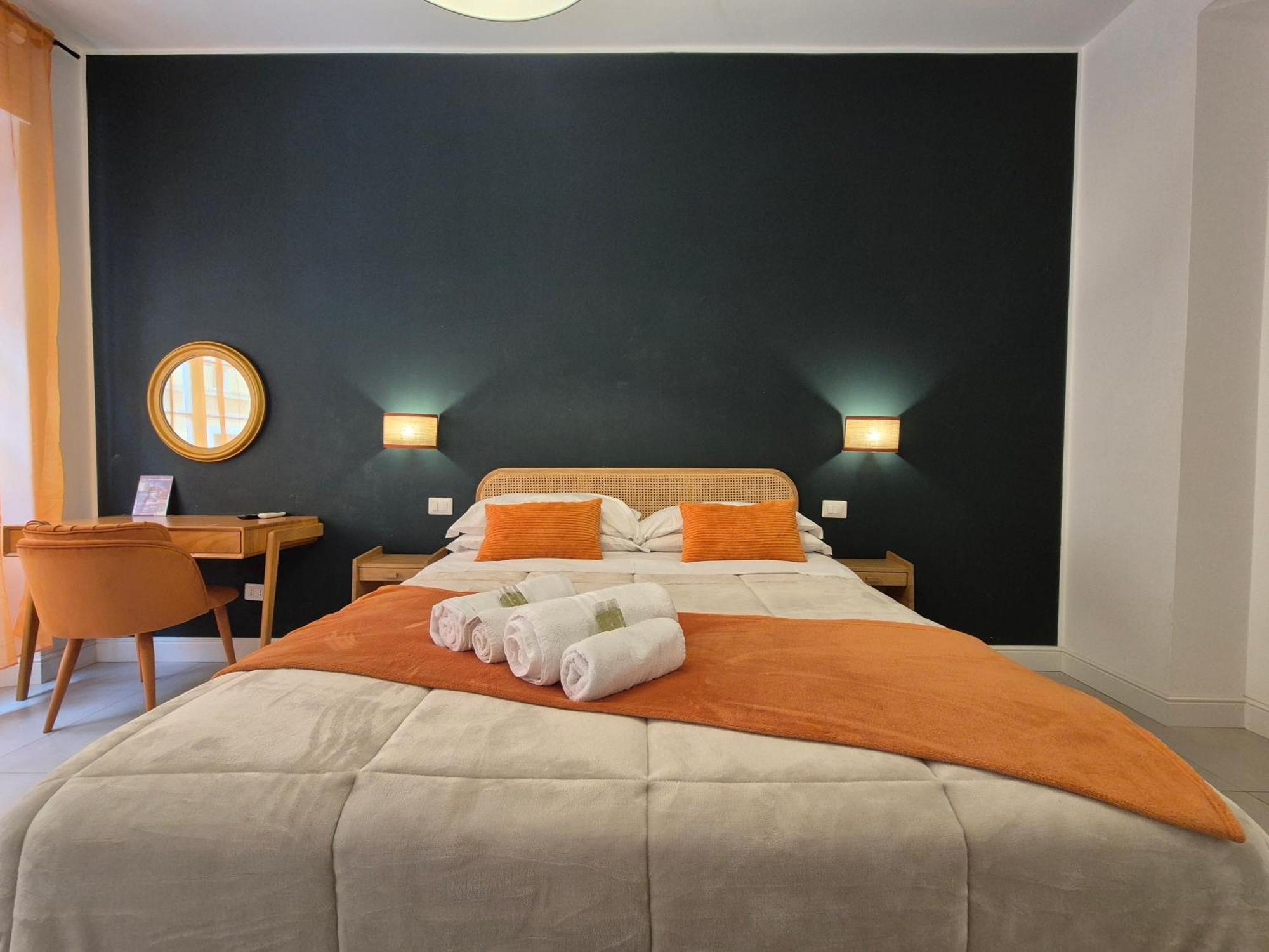 Iaio Luxury * Rome