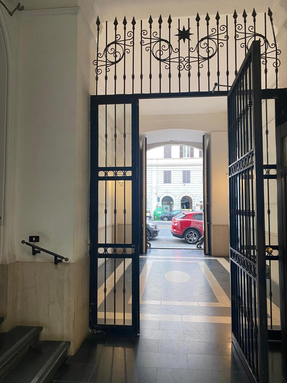Honeycomb Apartment Rome