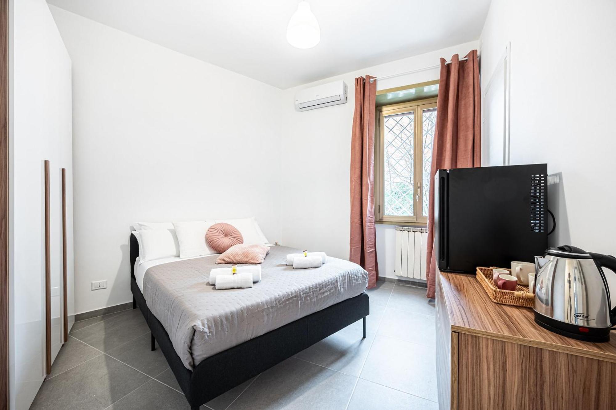 Marconi Charme & - 2 Min Metro Marconi - 15 Min Colosseo - A-c & Wifi Guest house *
