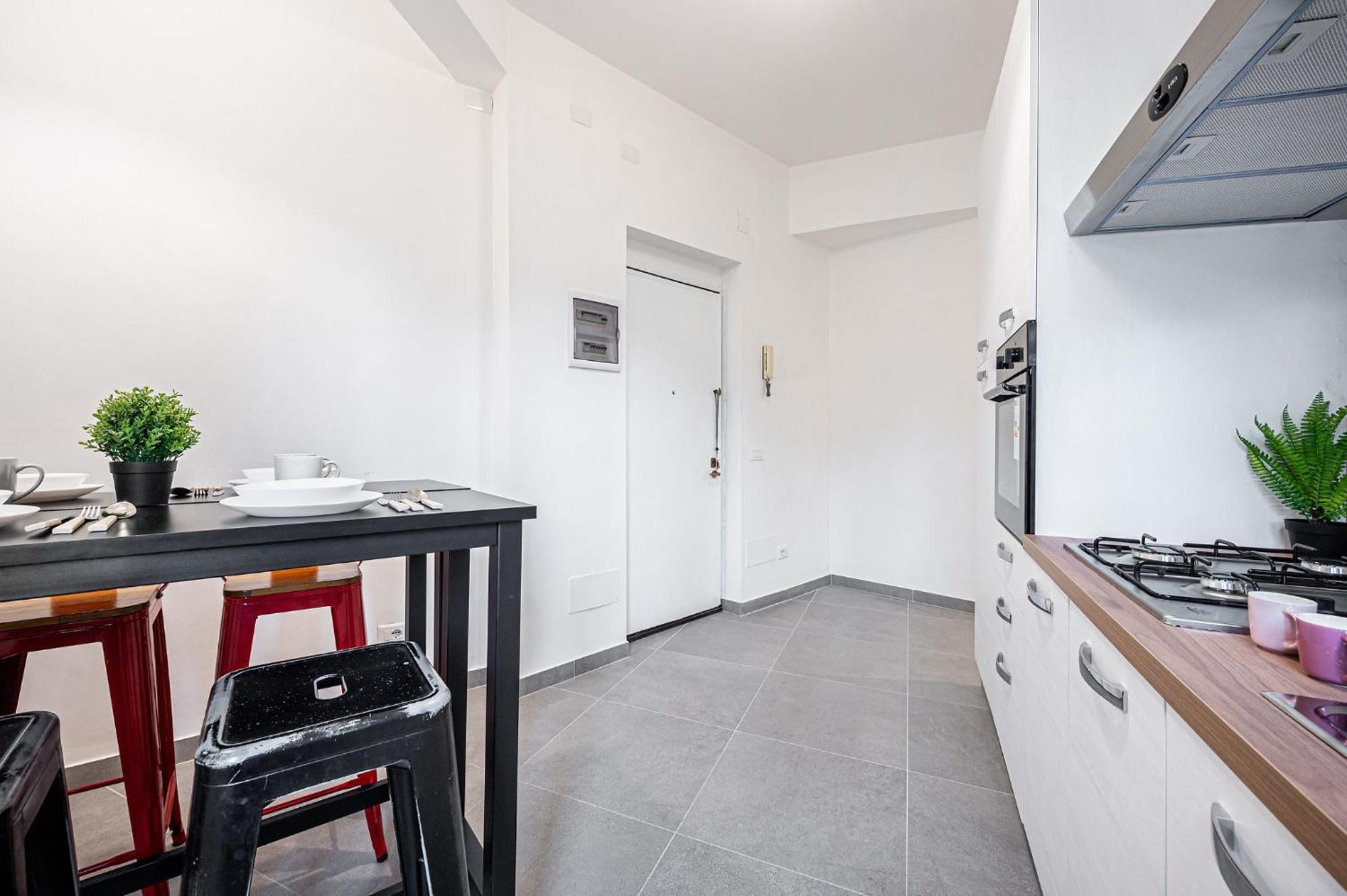 Guest house Marconi Charme & - 2 Min Metro Marconi - 15 Min Colosseo - A-c & Wifi *