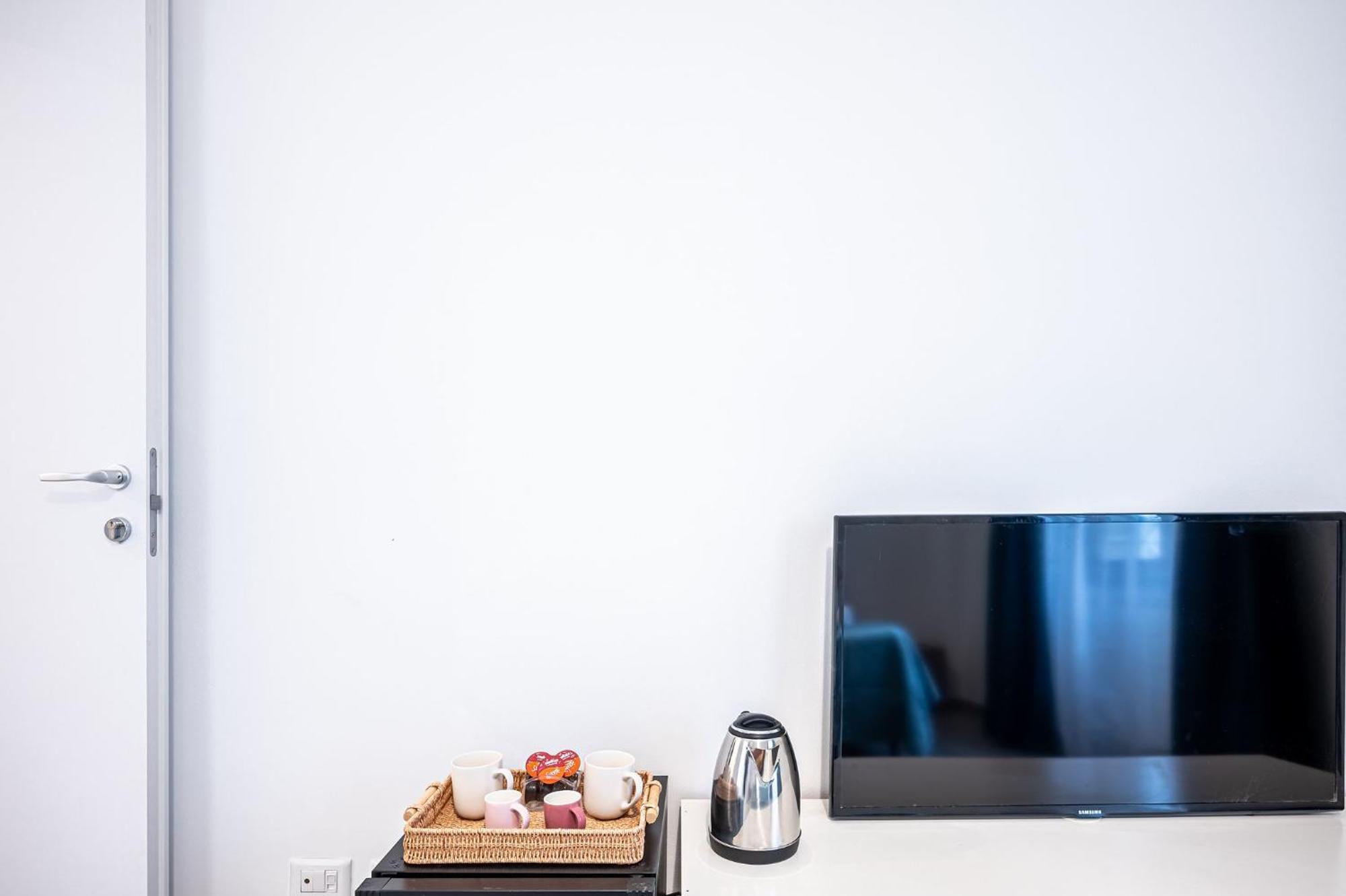 Marconi Charme & - 2 Min Metro Marconi - 15 Min Colosseo - A-c & Wifi Guest house *