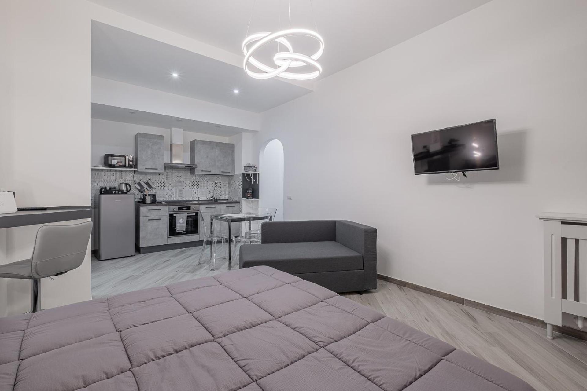 Carlo's House With Private Terrace Apartment Rome