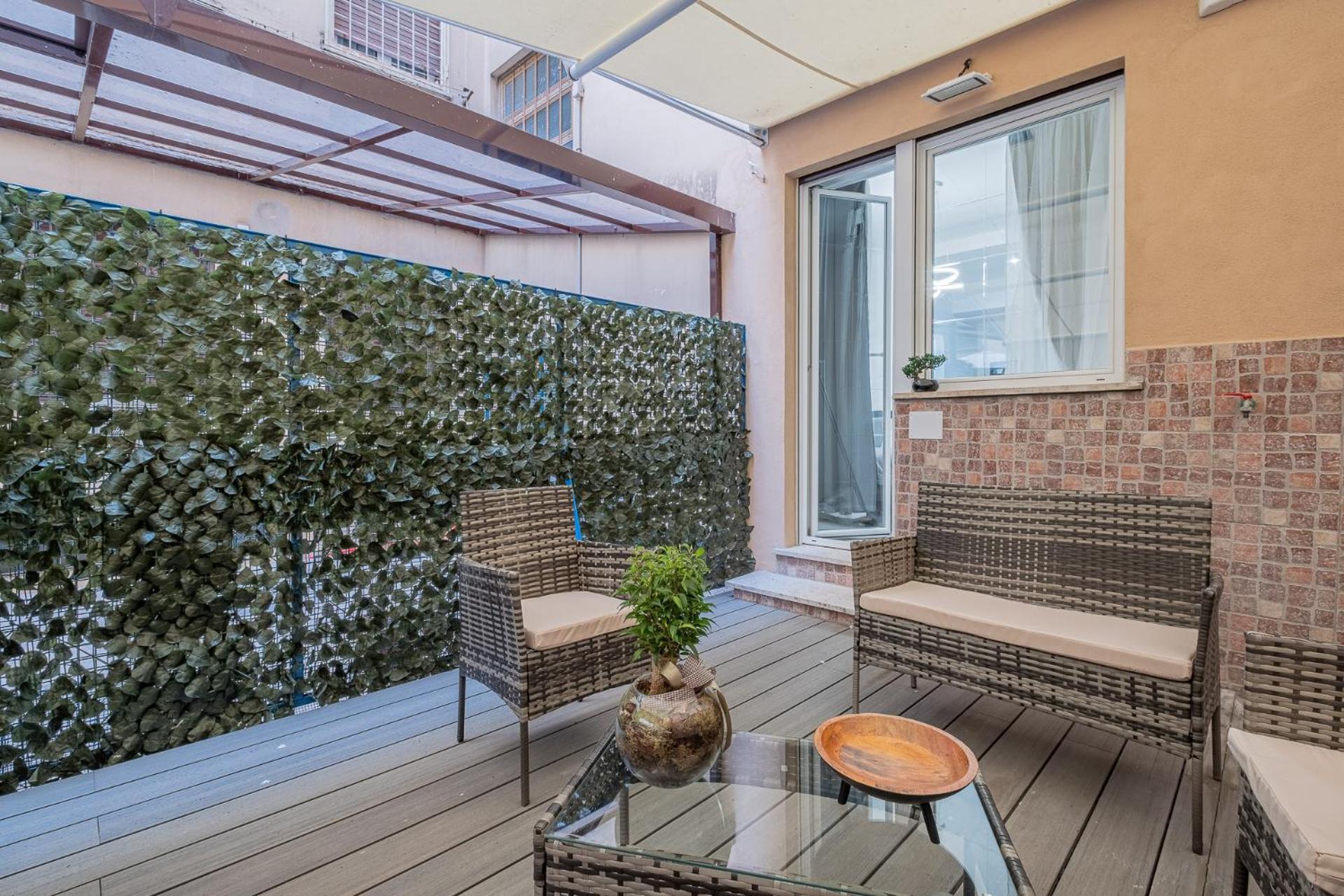 Carlo's House With Private Terrace Apartment Rome