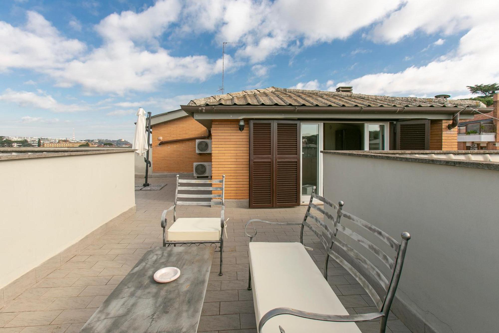 Appartement Terrazza San Pietro Vicino Metro A