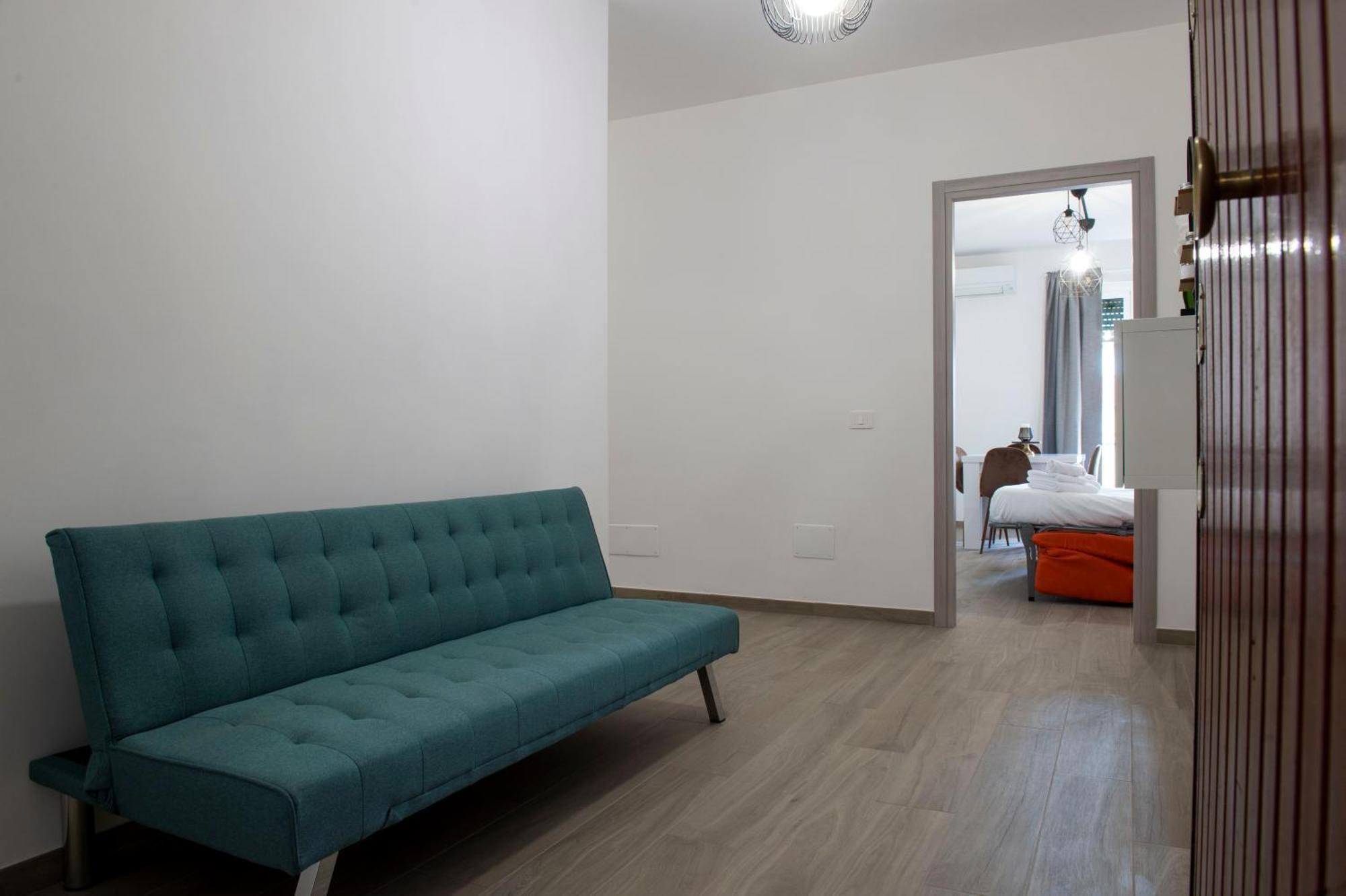 Lev Apartment *