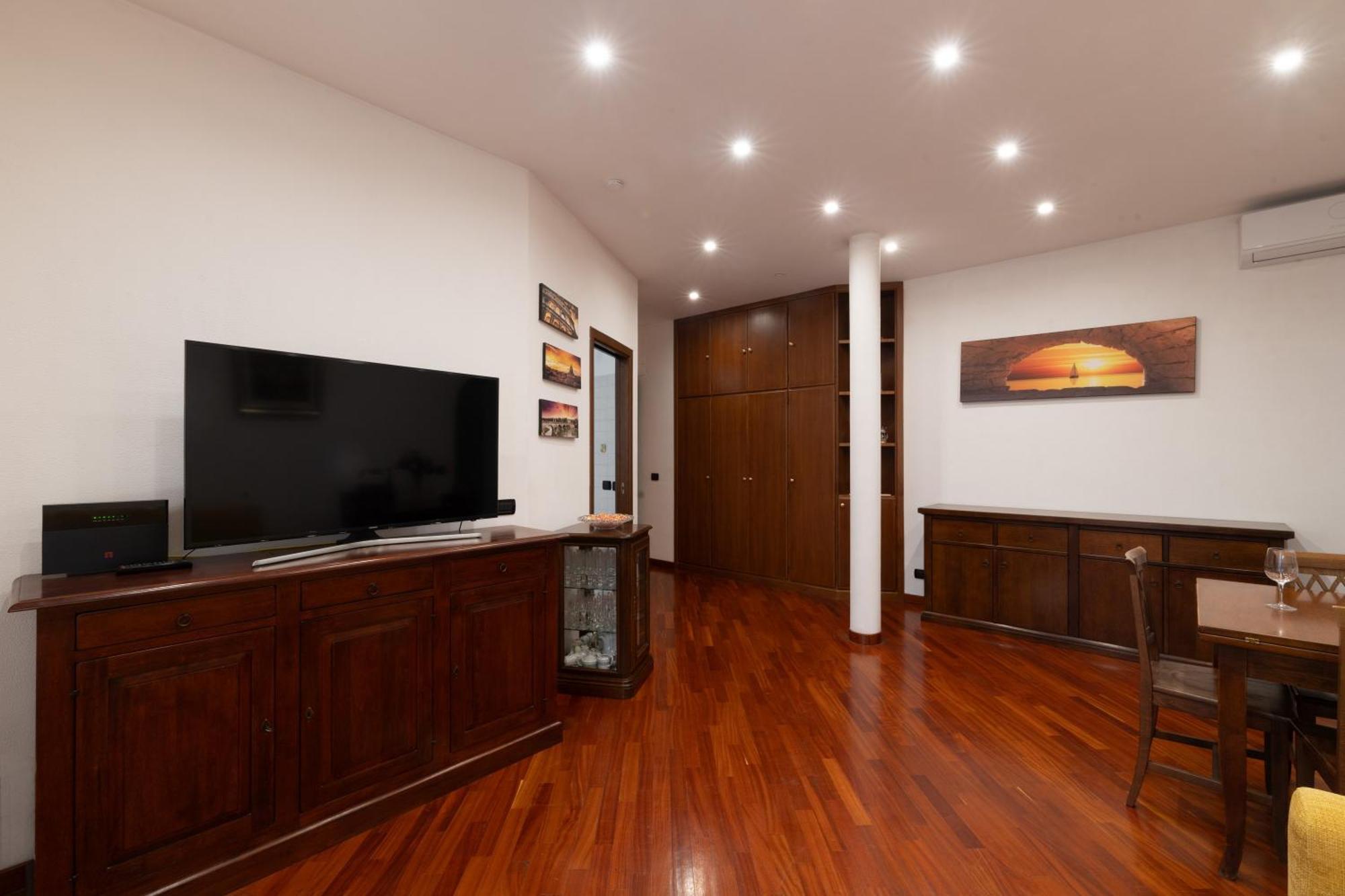 San Giovanni Gateway Holiday home Rome