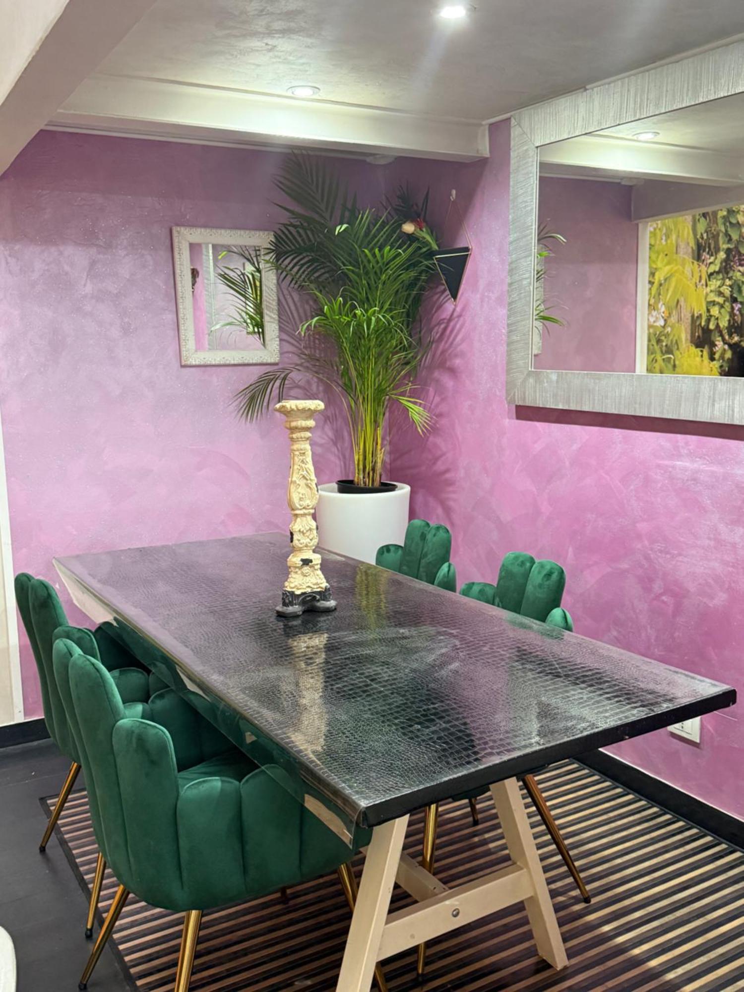 Apartment Luxury Piazza Di Spagna Escape With Private Rome