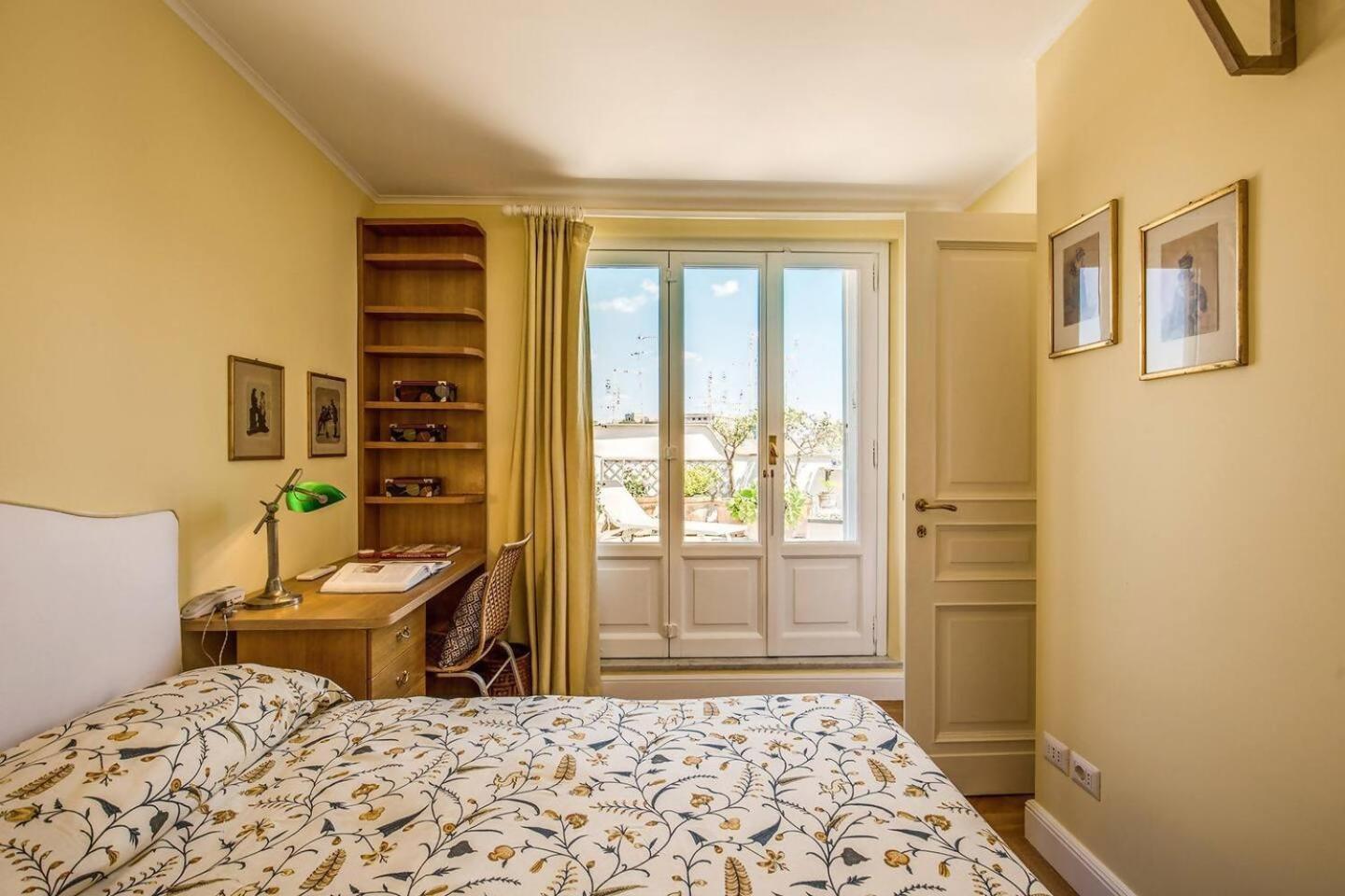 Attic With Terrace Overlooking St Peters Basilica Apartamento