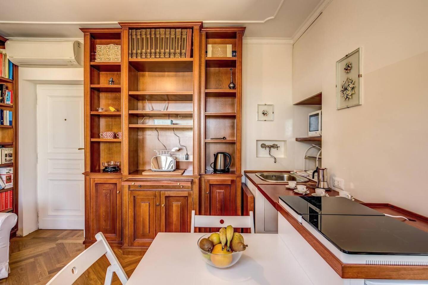 Attic With Terrace Overlooking St Peters Basilica Apartamento *