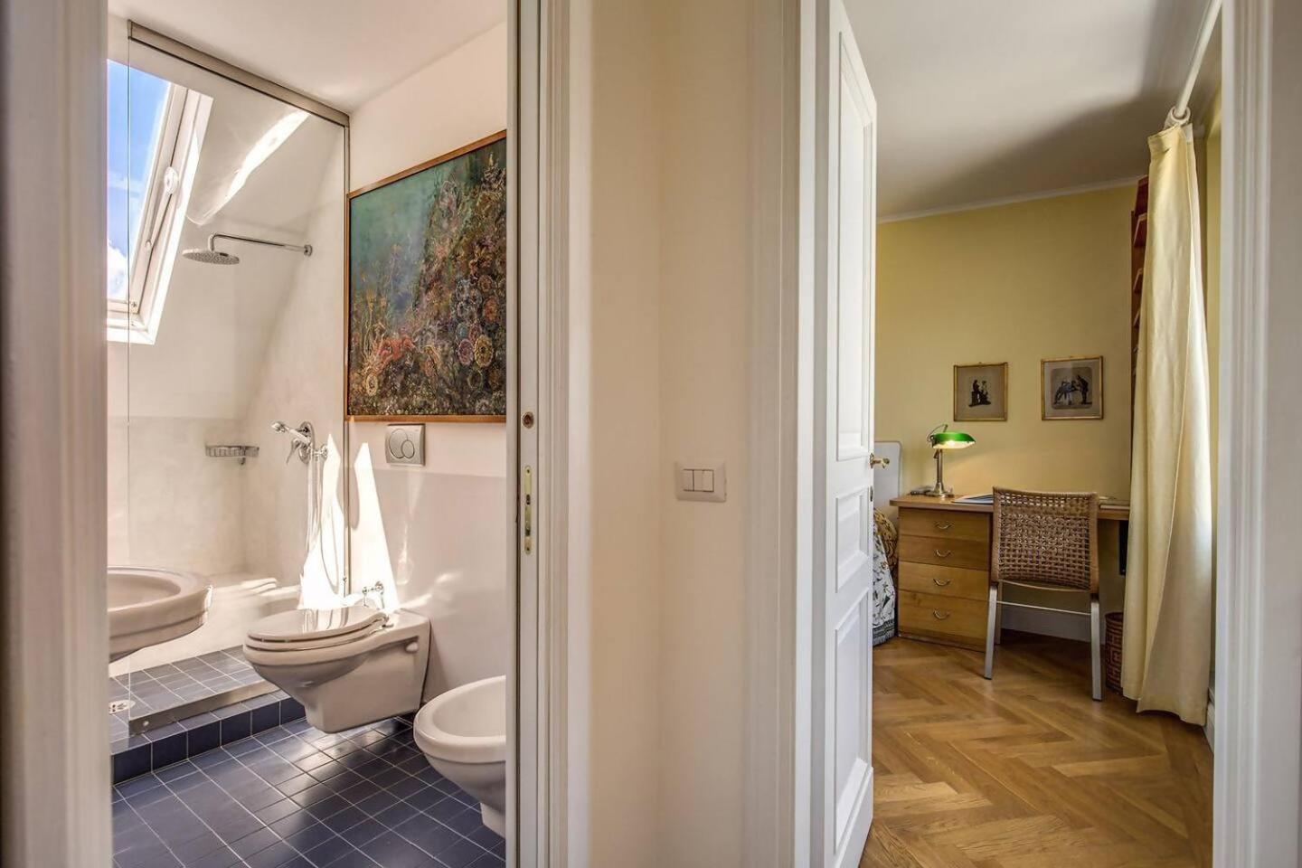 Apartamento Attic With Terrace Overlooking St Peters Basilica *