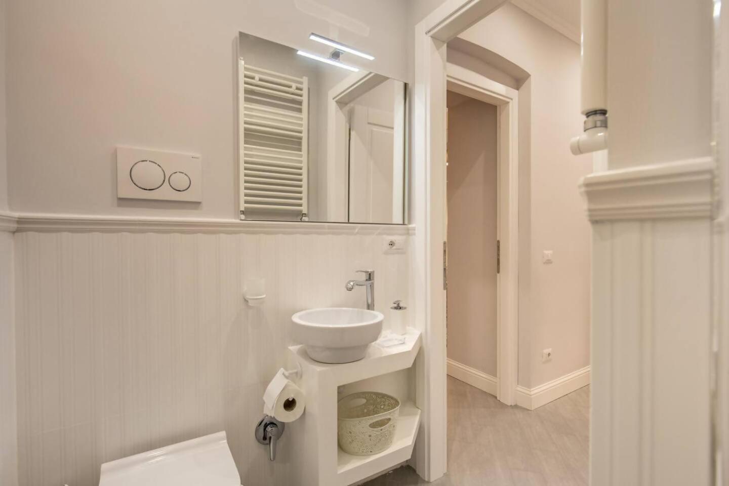 Flat With Terrace By Vatican