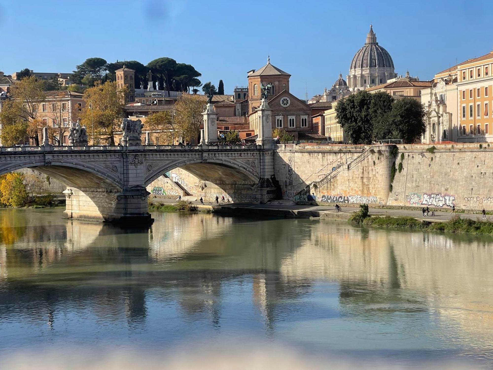 Boutique Pantheon Rome