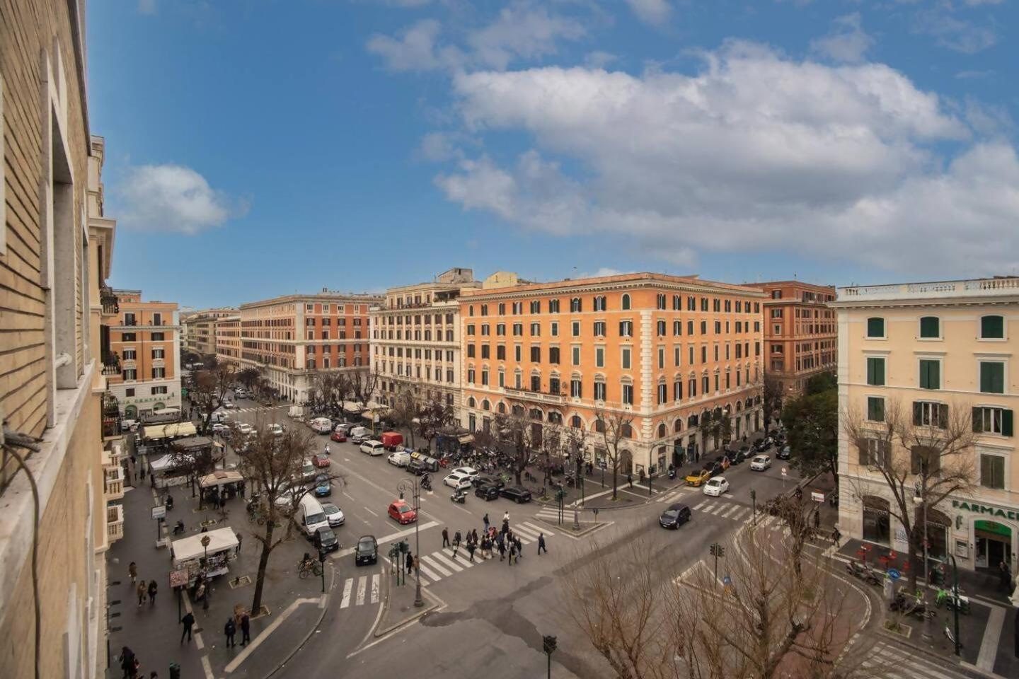 Apartment Naos Close Popolo Square