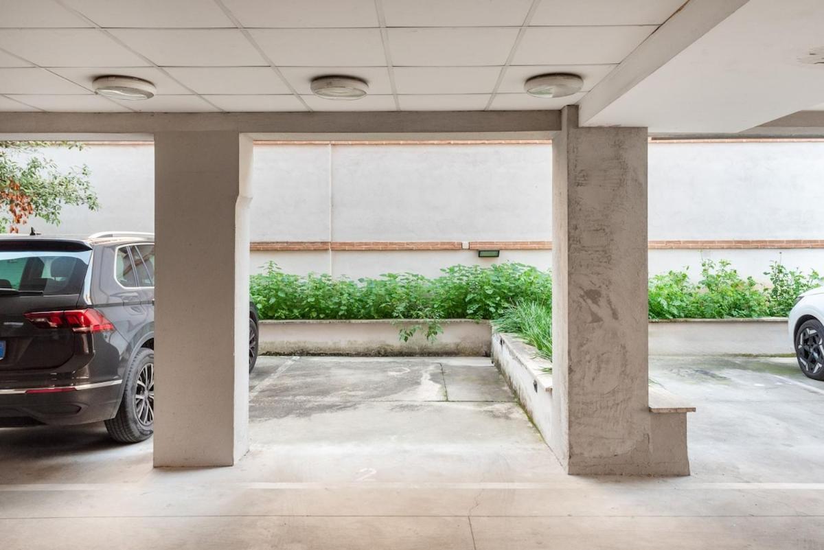 Private Terrace & Parking