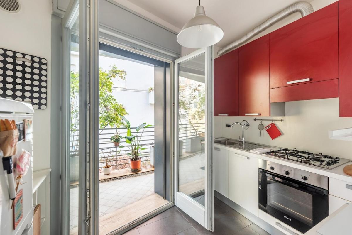 Private Terrace & Parking Apartment Rome
