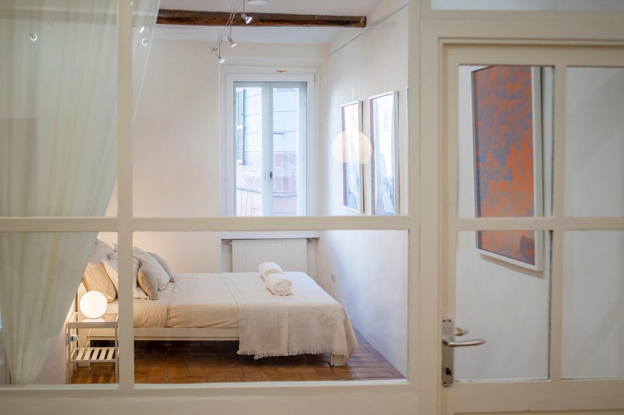 Leonina Art House Apartment