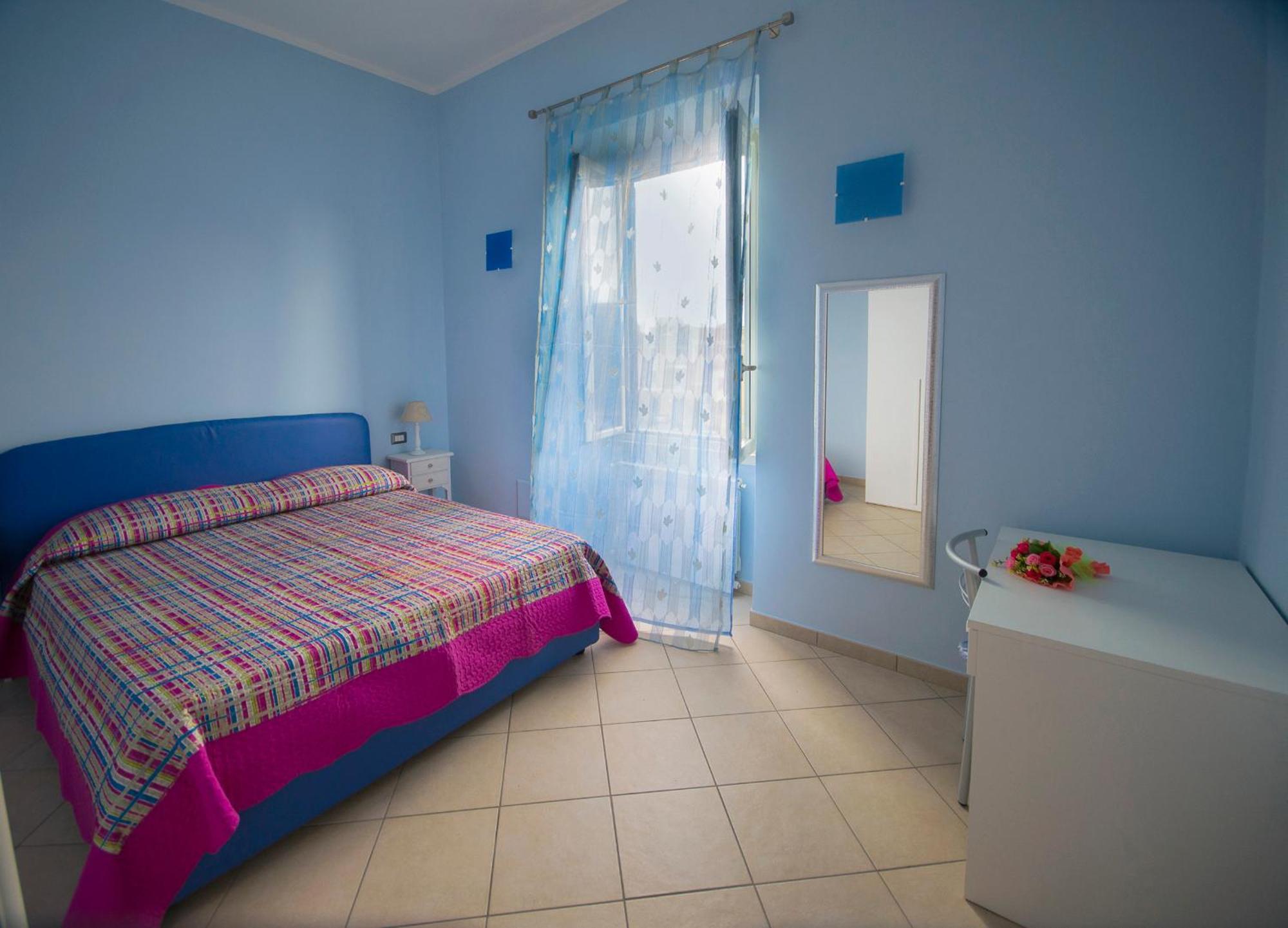 Ad Duas Lauros Bed & Breakfast Rome