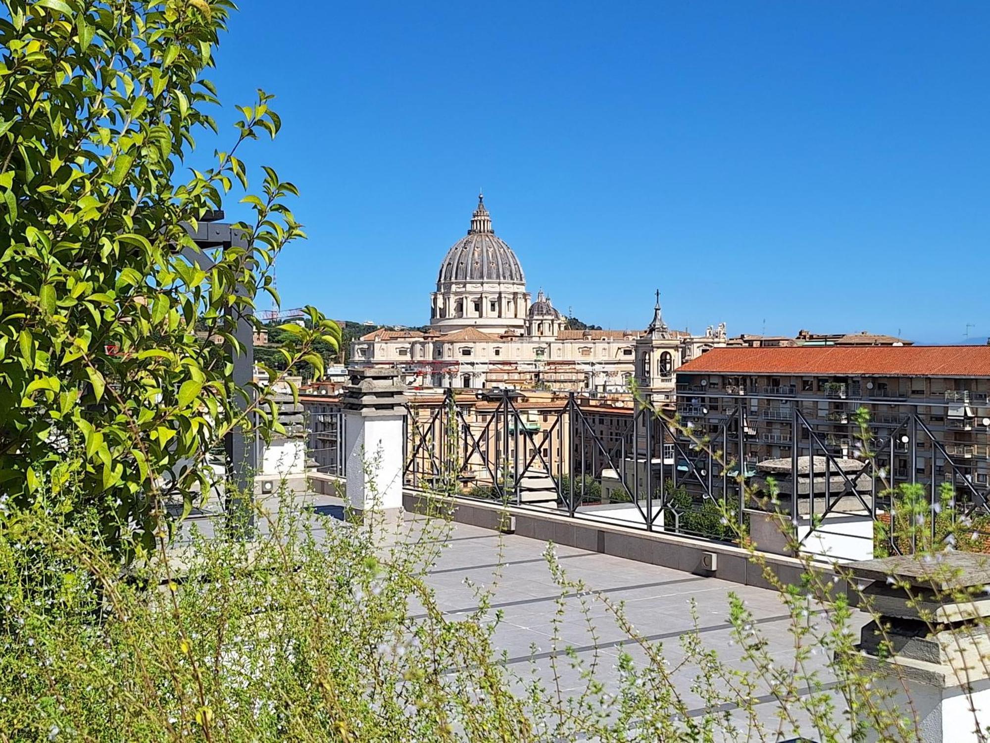 Delmirani's Book - Vatican View Roma
