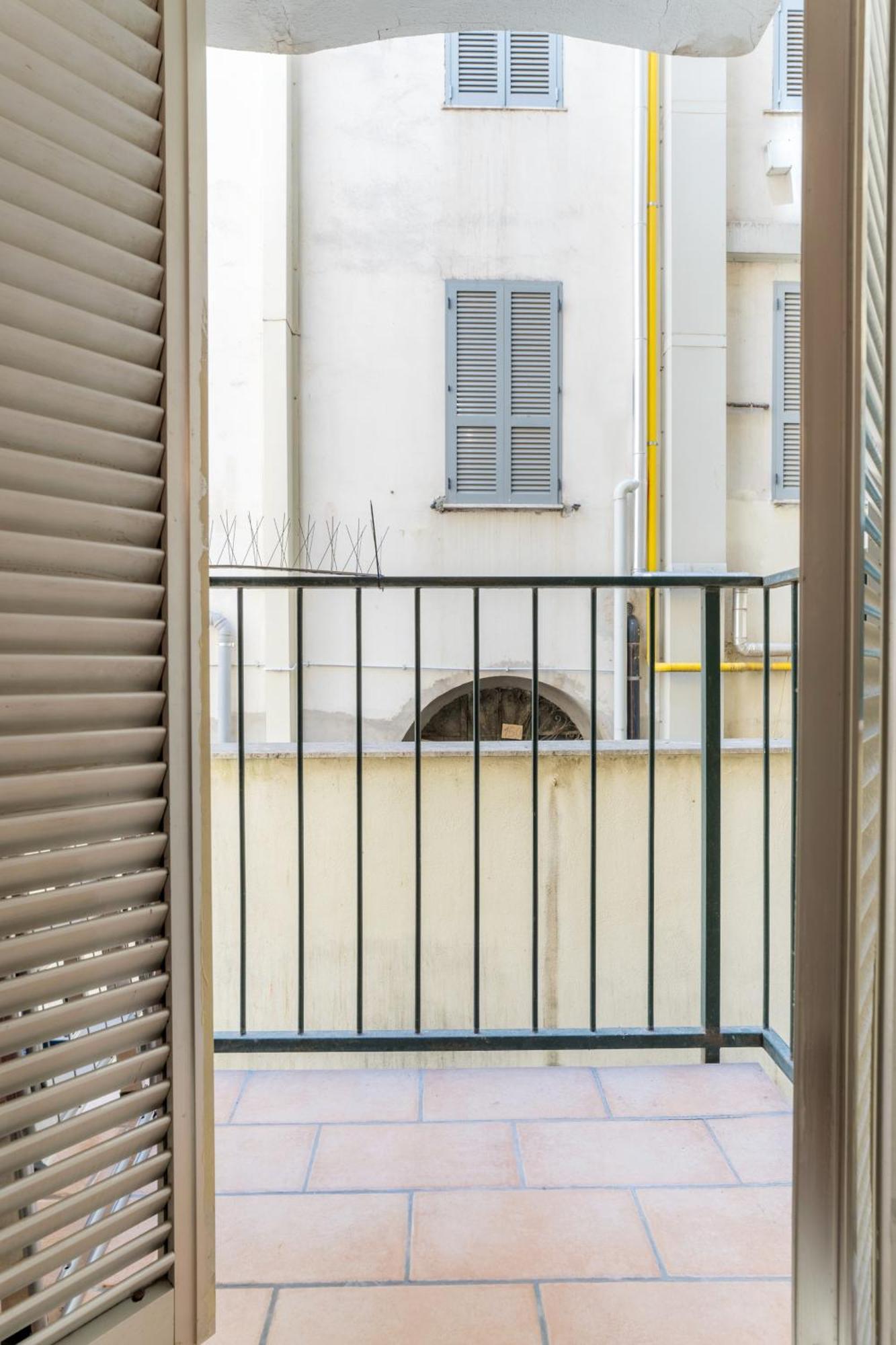Villafranca Loft, Modern Nearby The Station * Roma