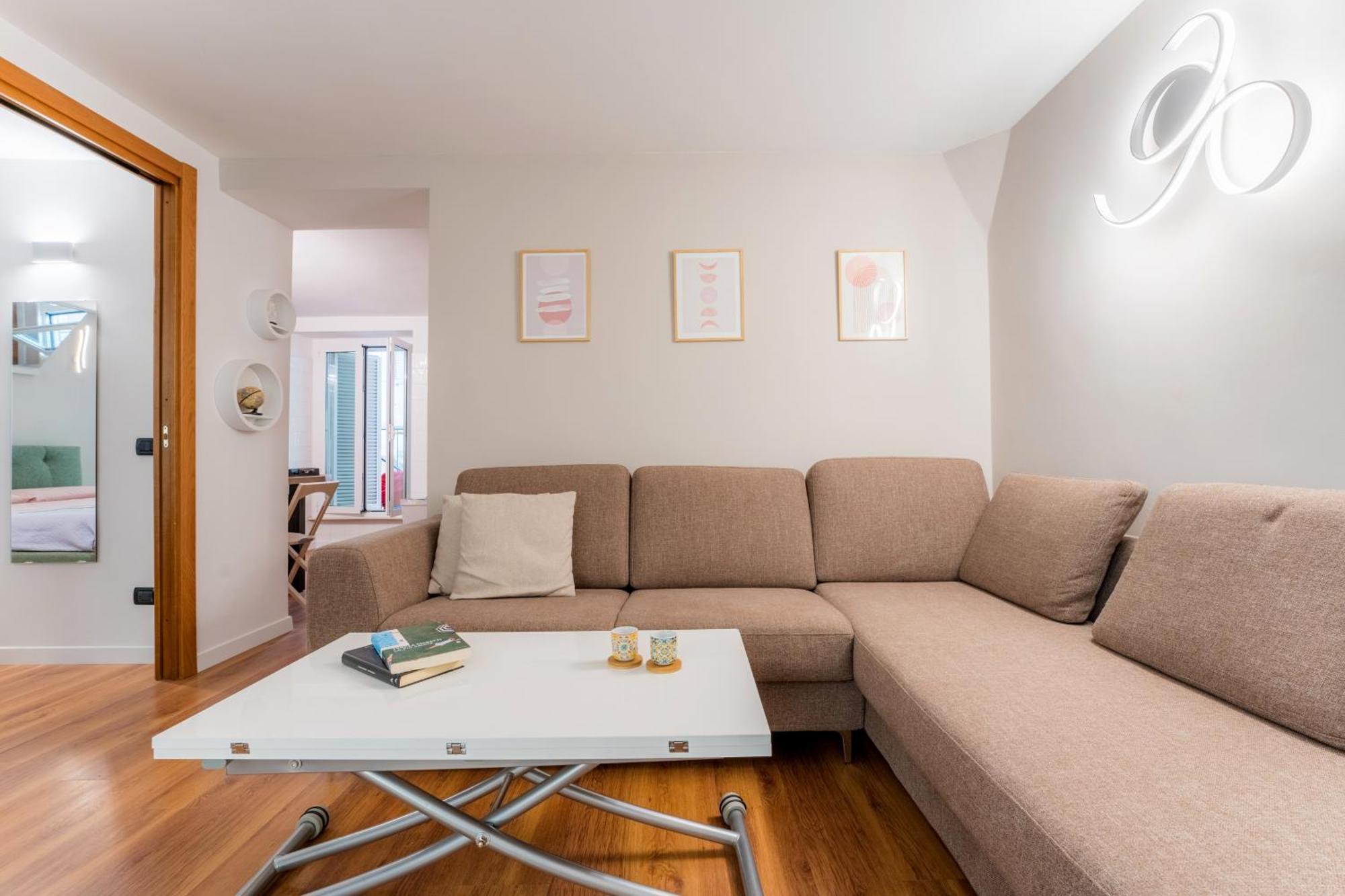 Villafranca Loft, Modern Nearby The Station Appartamento