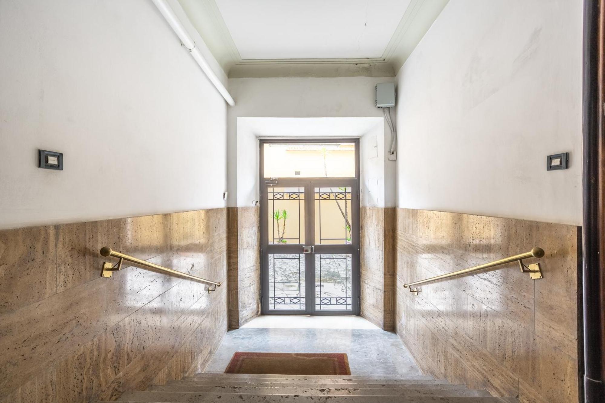 Appartement La Piccola Retro , Urban Color And Comfort