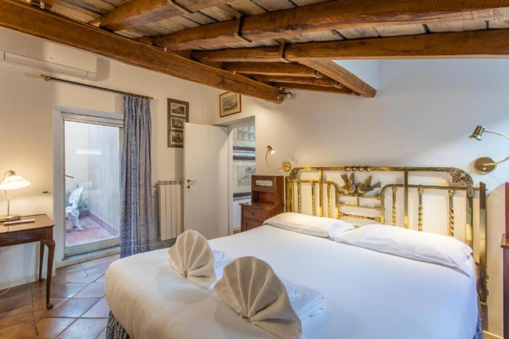 Cozy Gambero * Rome