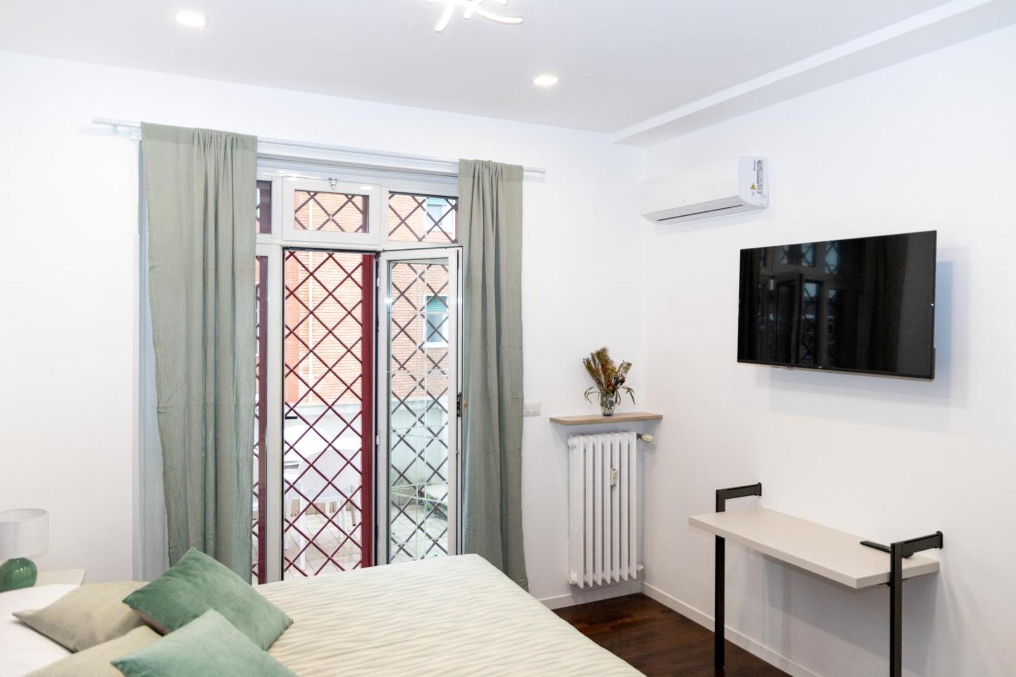 Apartment Appia Terrace - San Giovanni Rome