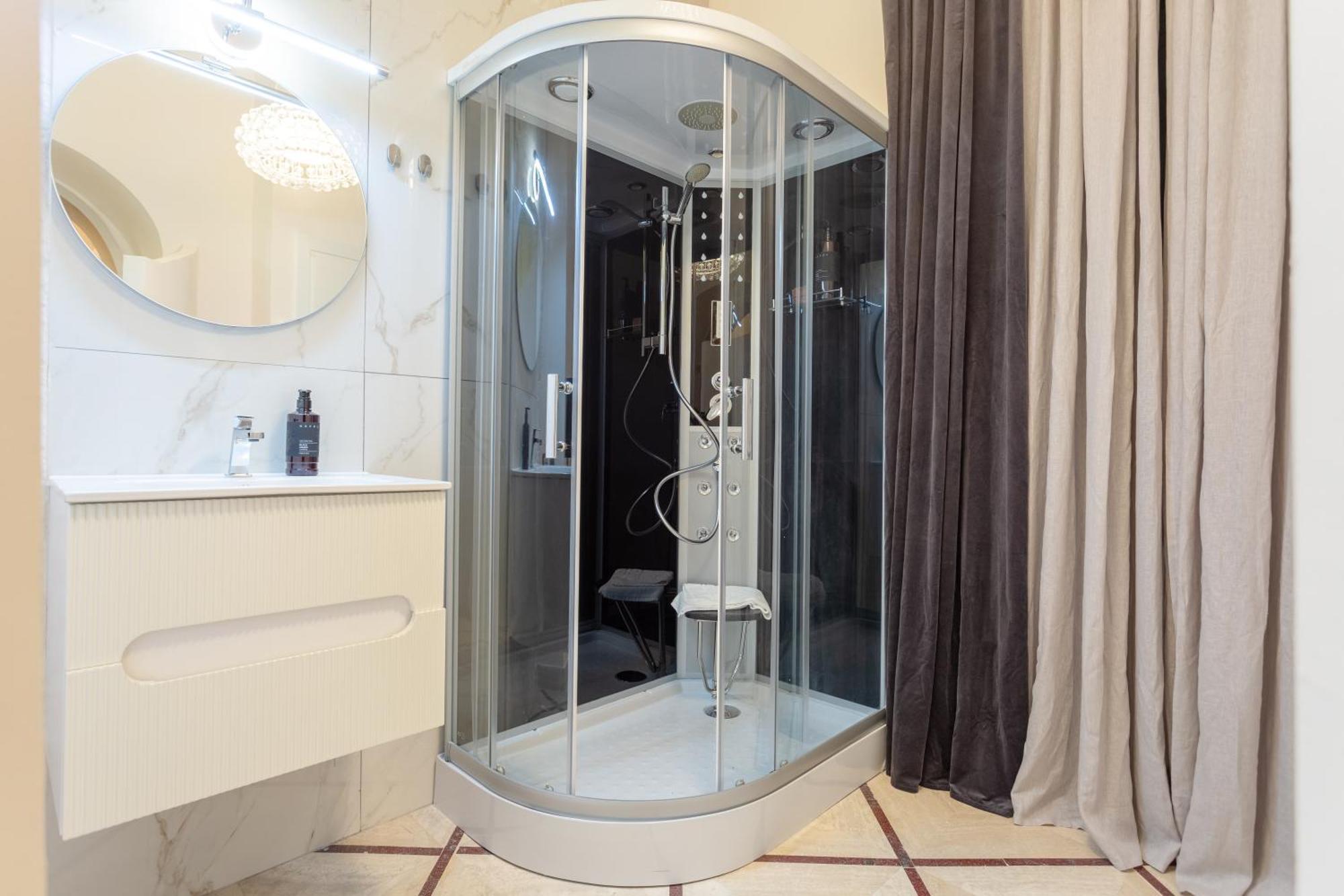 Oliviero - Piazza Navona Apartment *