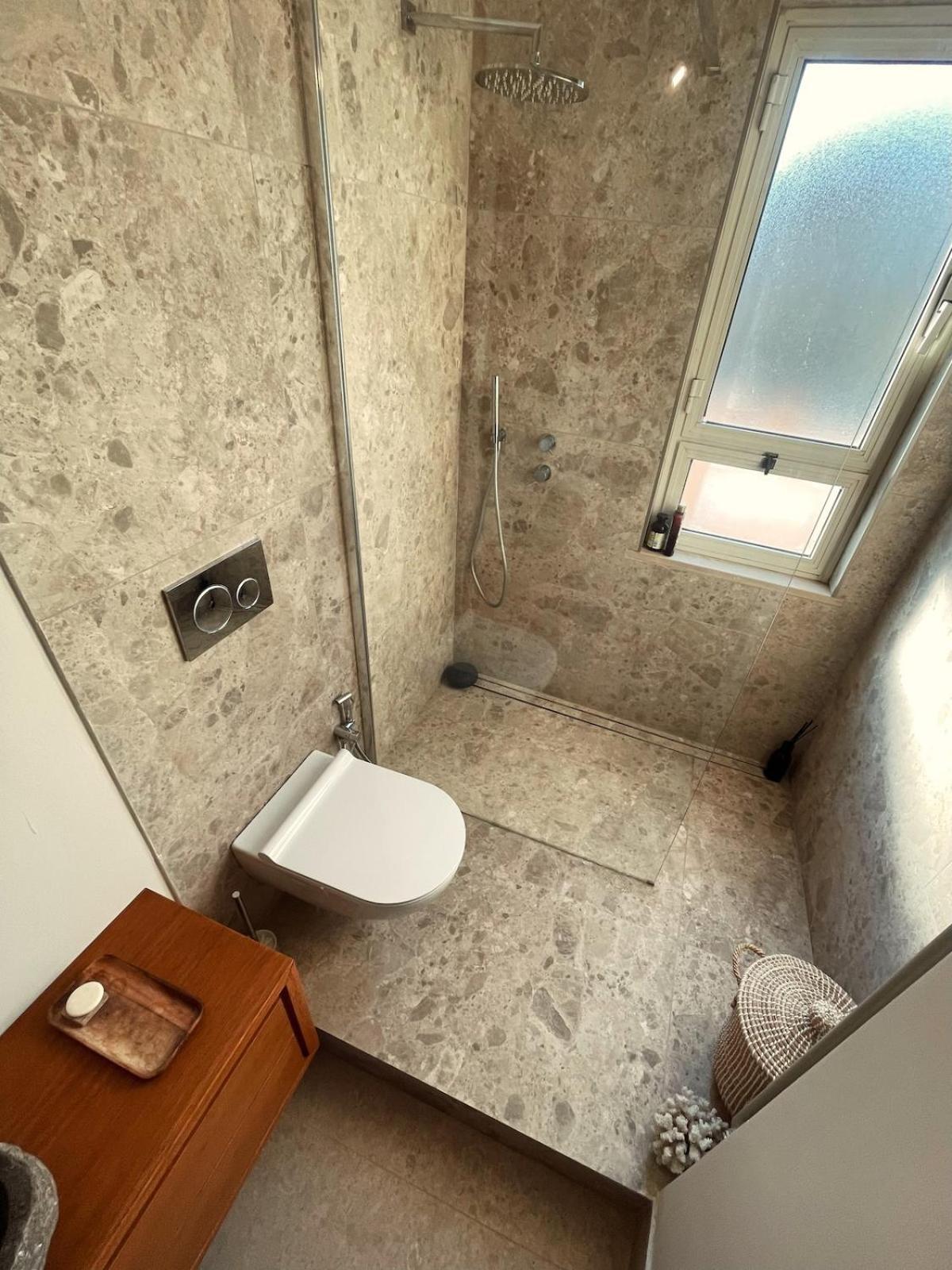 Appartamento Con Terrazza *