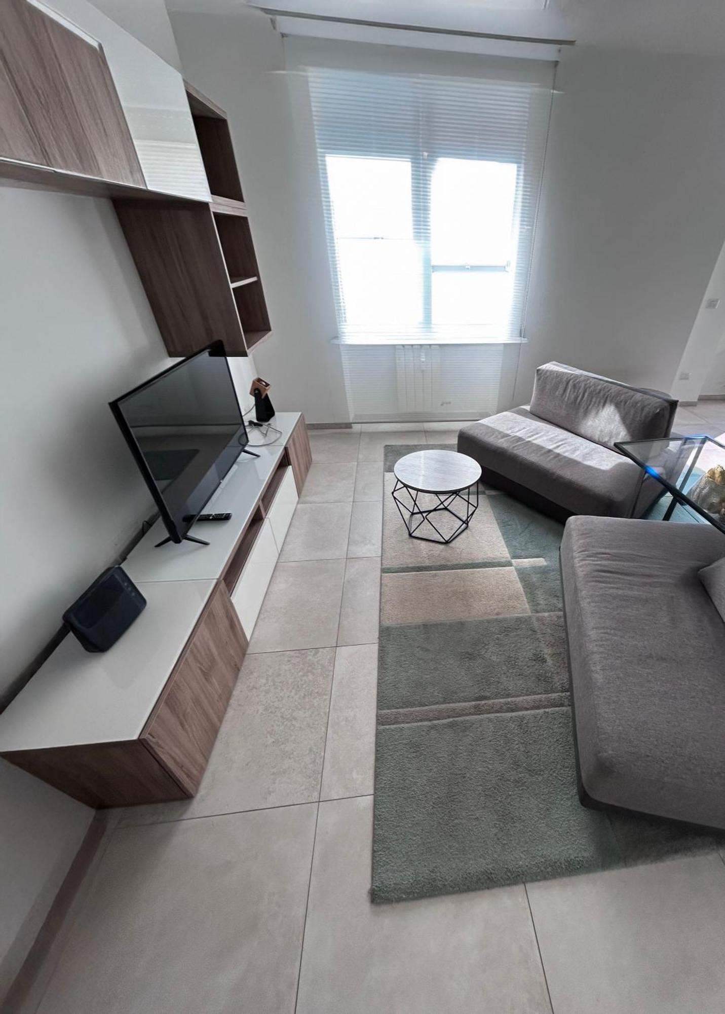 Realty Company Tor Millina Apartment Rome